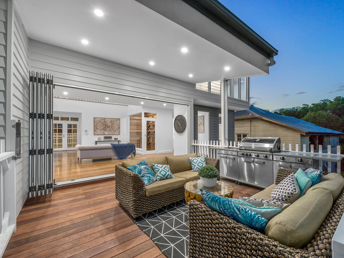 4 Barton Street, Bardon QLD 4065, Bardon - Thumbnail 2
