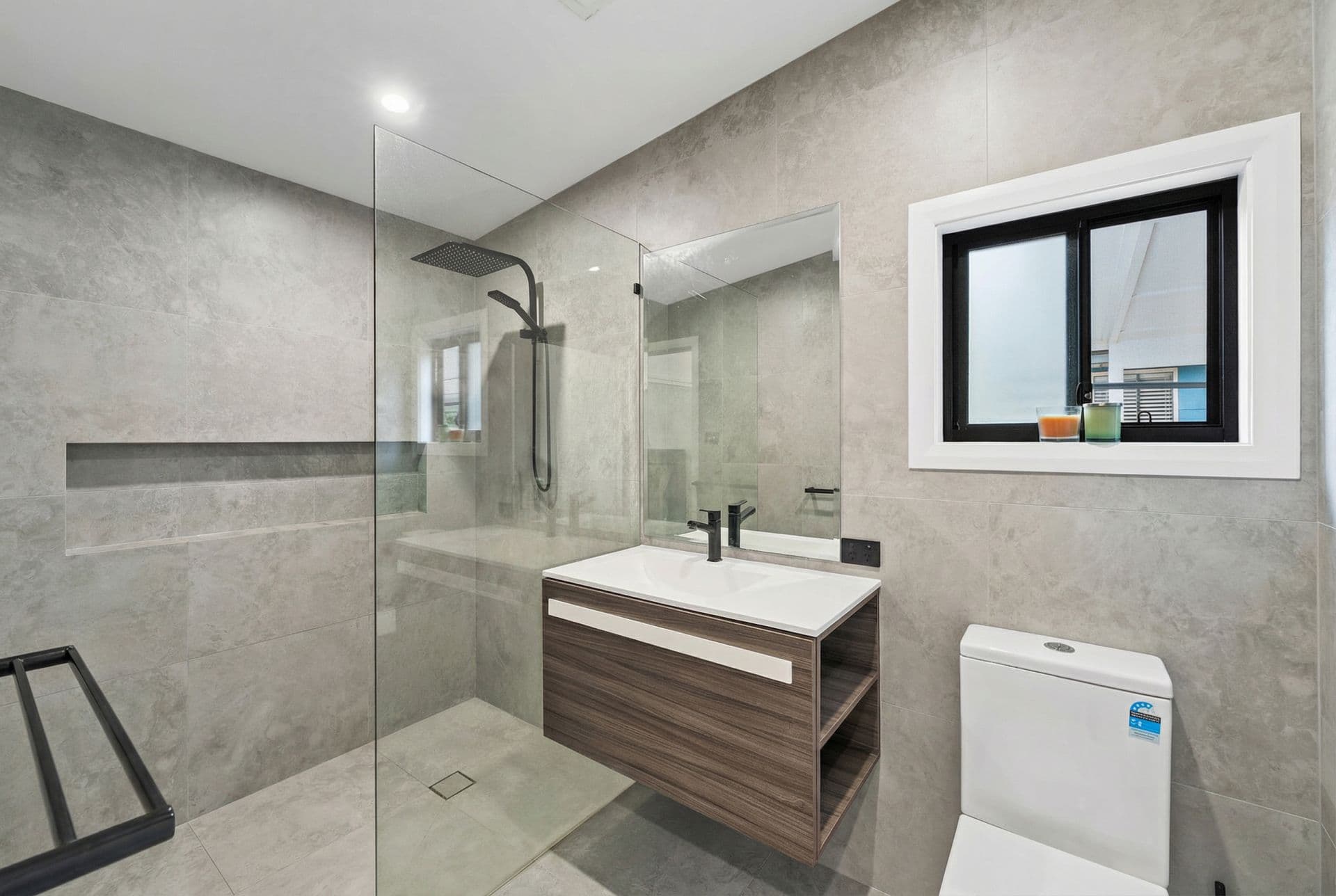 28 Marlborough Place, Berkeley Vale, Berkeley Vale - Image 1