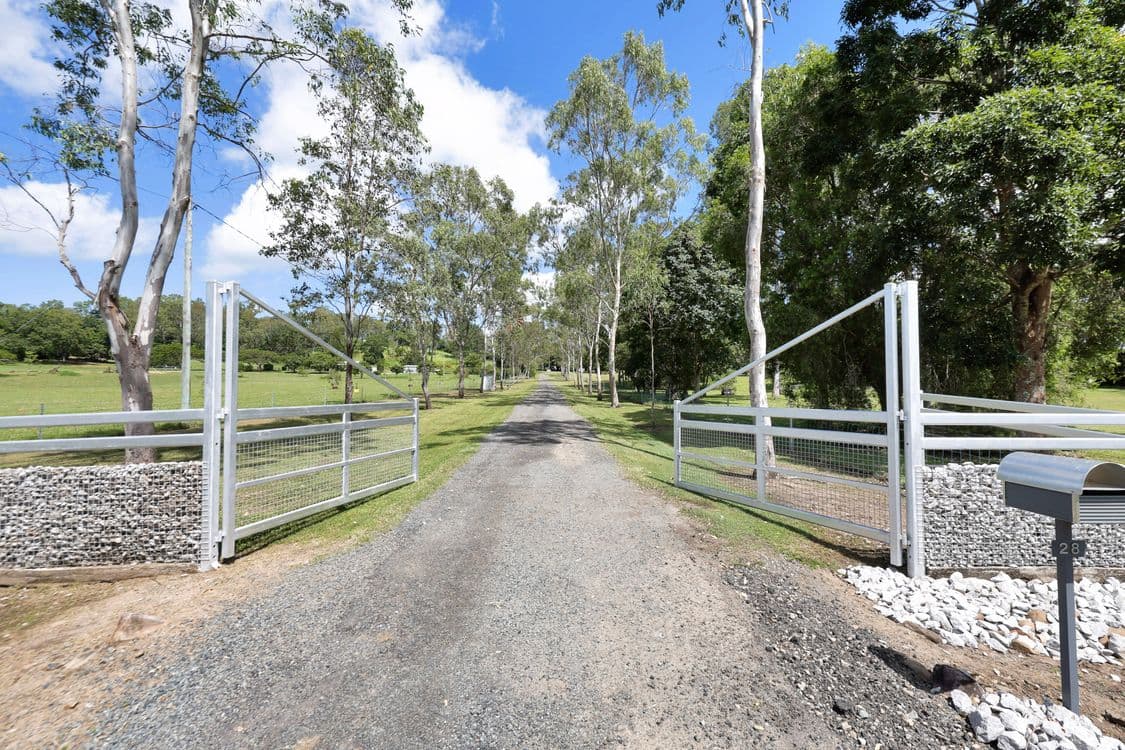 28 Royston Park Drive, KUTTABUL, QLD 4741, Kuttabul - Thumbnail 3