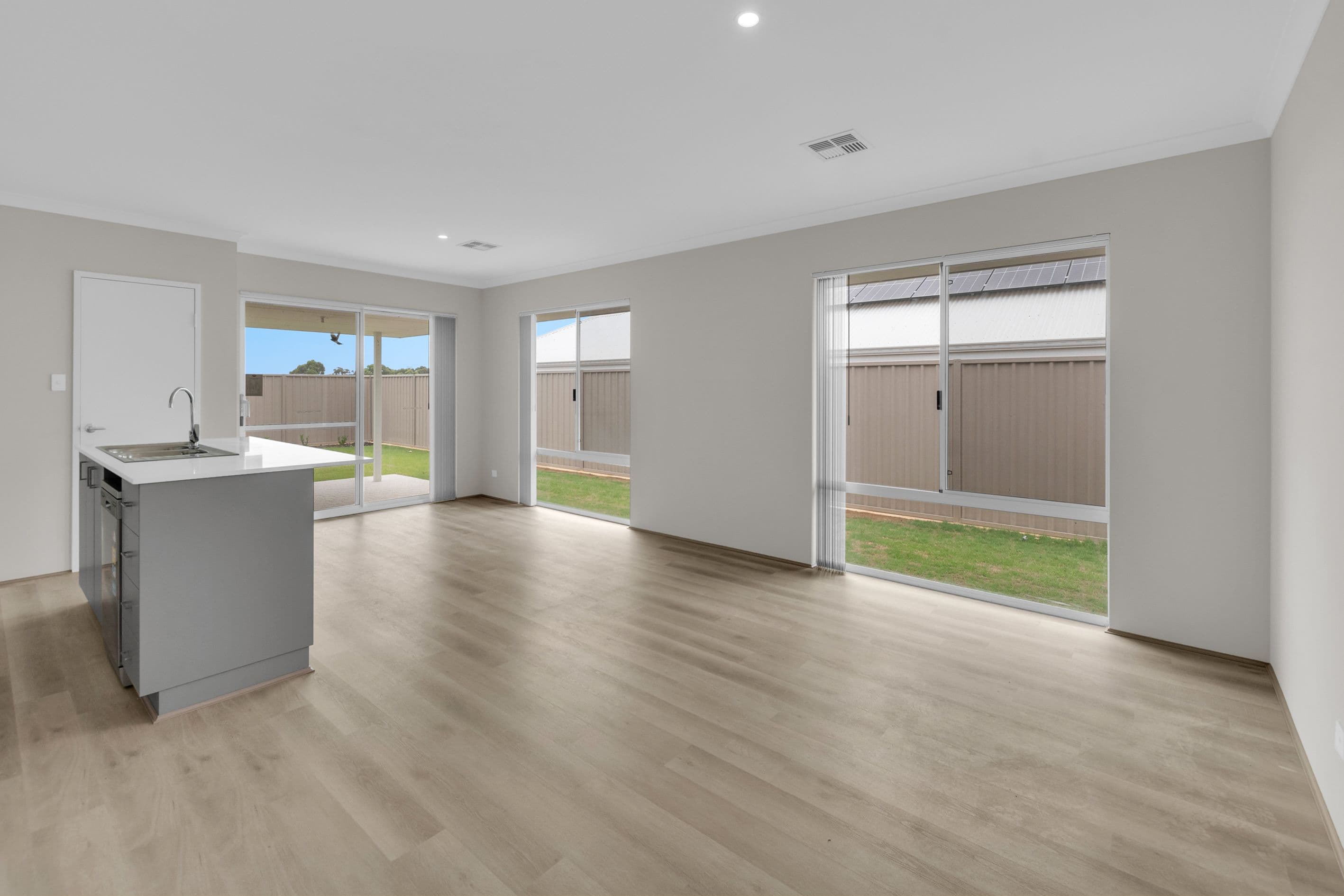 51 Persimmon Crescent, Karnup WA 6176, Karnup - Thumbnail 3
