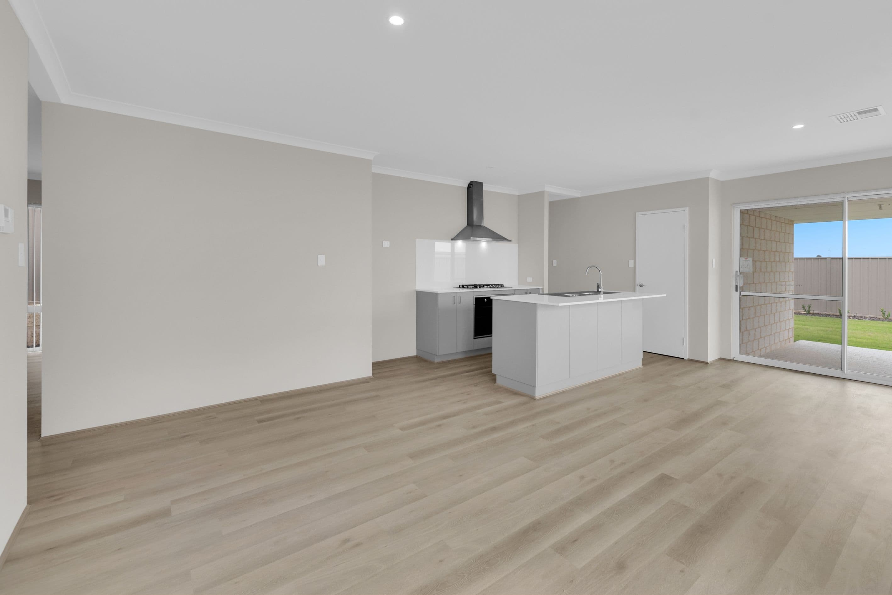 51 Persimmon Crescent, Karnup WA 6176, Karnup - Thumbnail 5