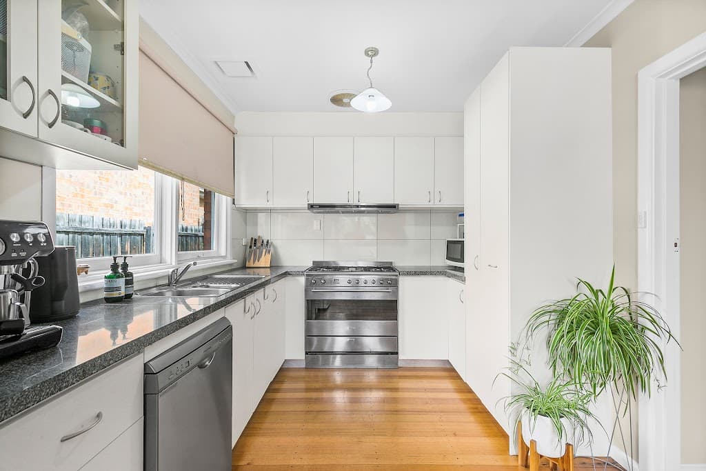 13 Chippewa Avenue, Donvale, VIC, 3111, Donvale - Thumbnail 2