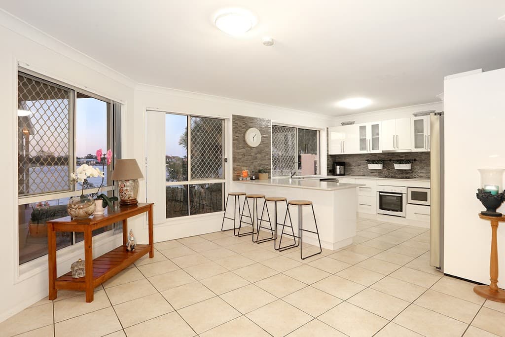 56 Lakeshore Drive, Helensvale, QLD, 4212, Helensvale - Thumbnail 8