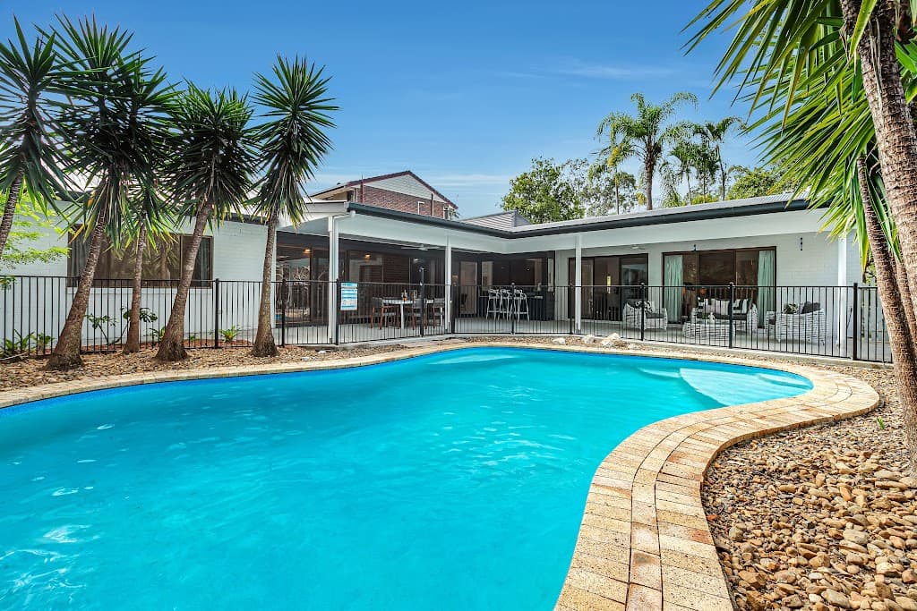 65 Nankoor Street, Chapel Hill, QLD, 4069, Chapel Hill - Thumbnail 2