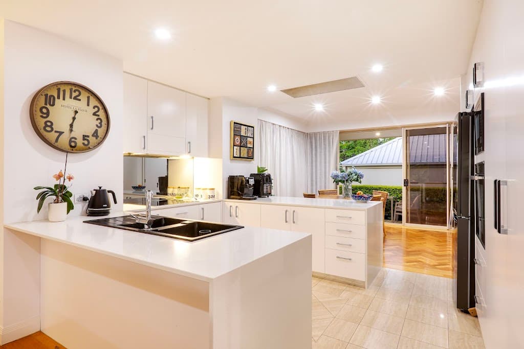 5111 Royal Lane, Benowa, QLD, 4217, Benowa - Thumbnail 2