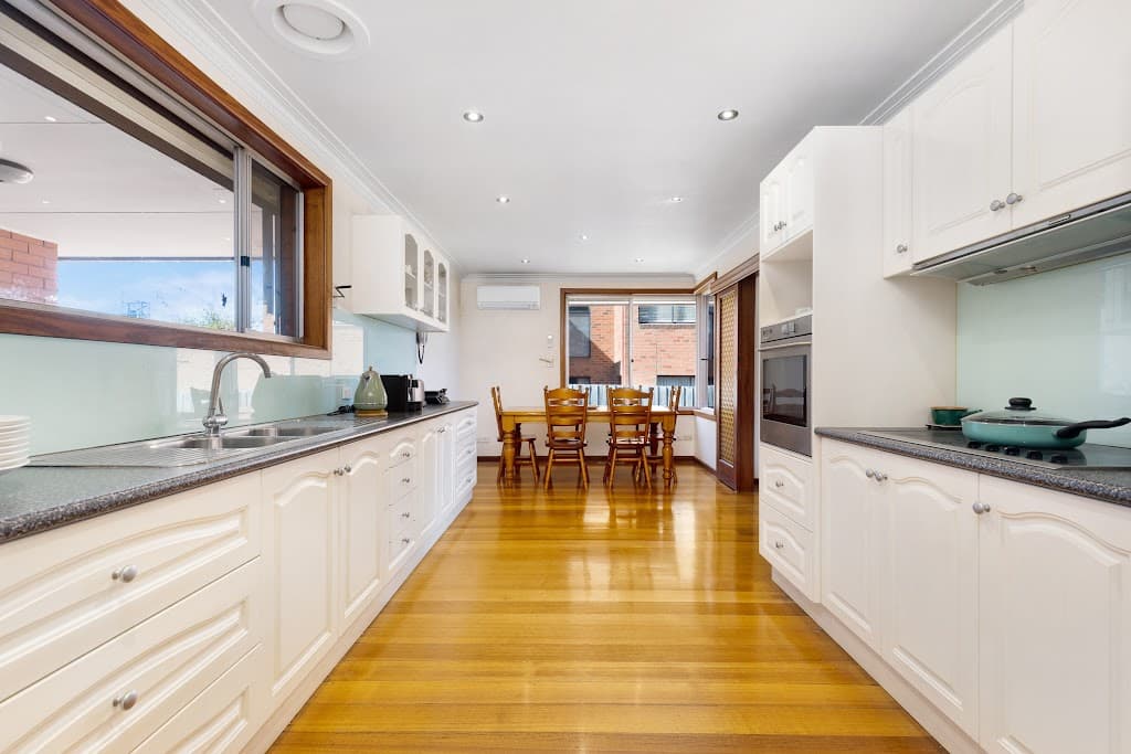 17 Hillside Street, Springvale, VIC, 3171, Springvale - Thumbnail 2
