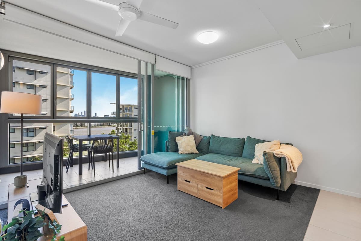 8 Harbour Road, Hamilton - Thumbnail 2