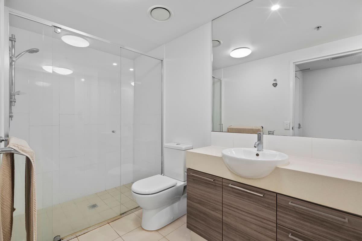 8 Harbour Road, Hamilton - Thumbnail 5