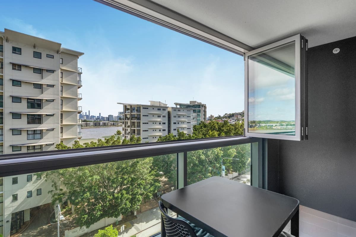 8 Harbour Road, Hamilton - Thumbnail 7