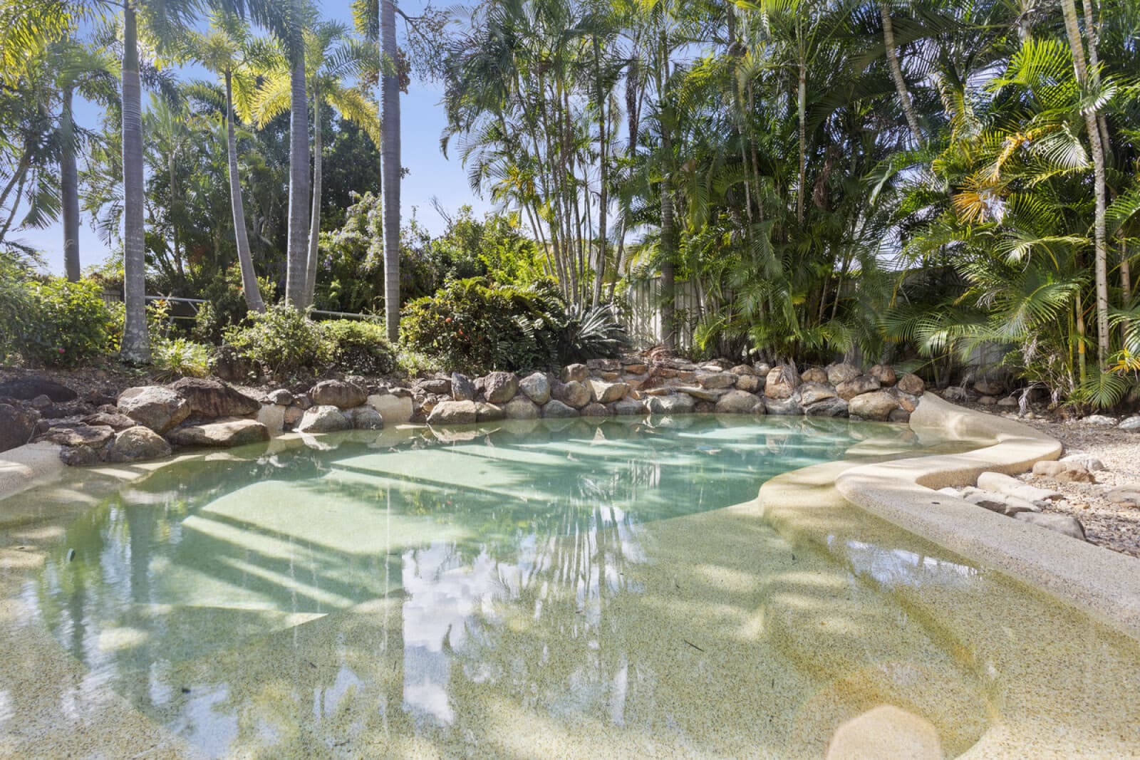 13 Harris Crescent Norman Gardens QLD 4701, Norman Gardens - Thumbnail 2