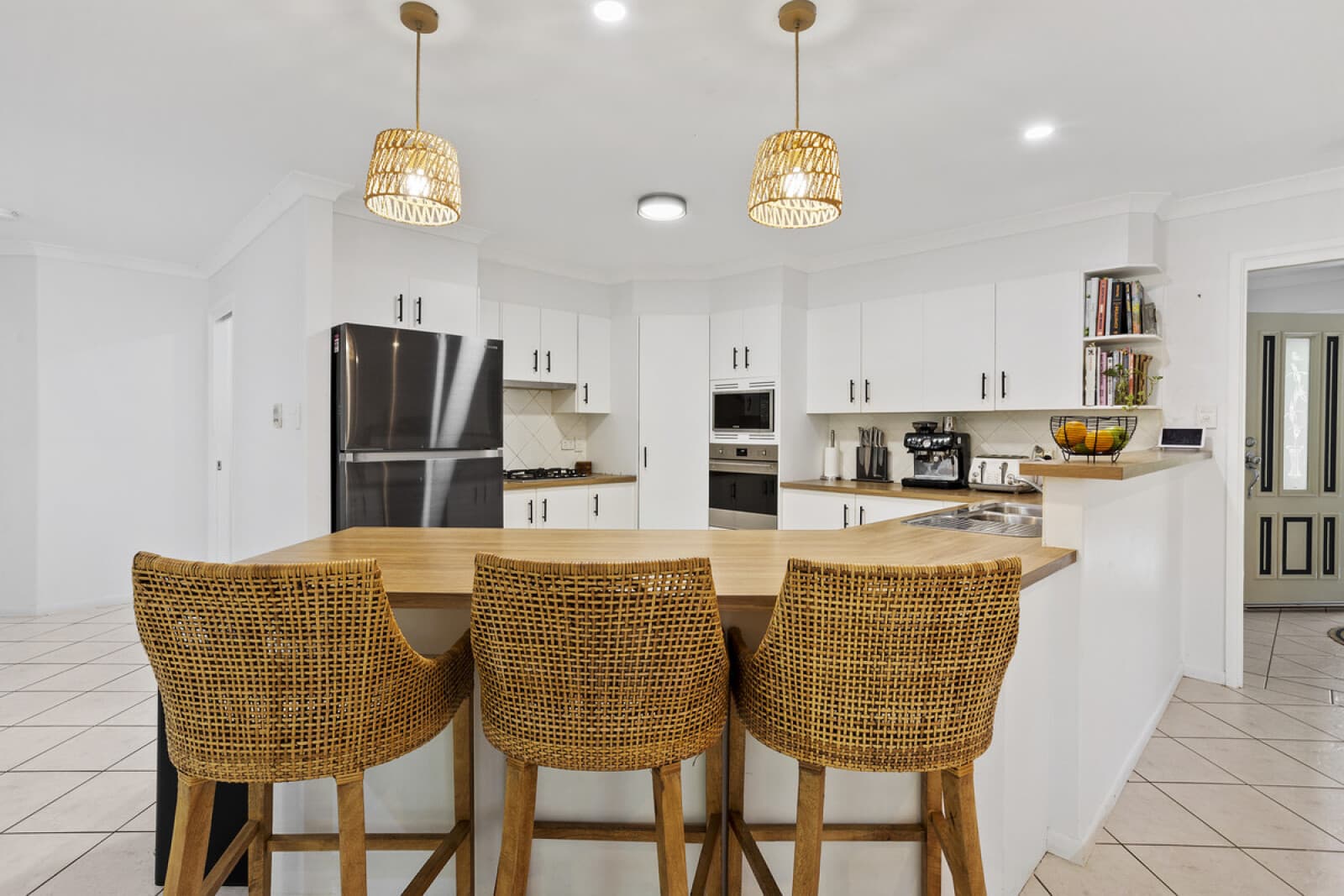 13 Harris Crescent Norman Gardens QLD 4701, Norman Gardens - Thumbnail 4