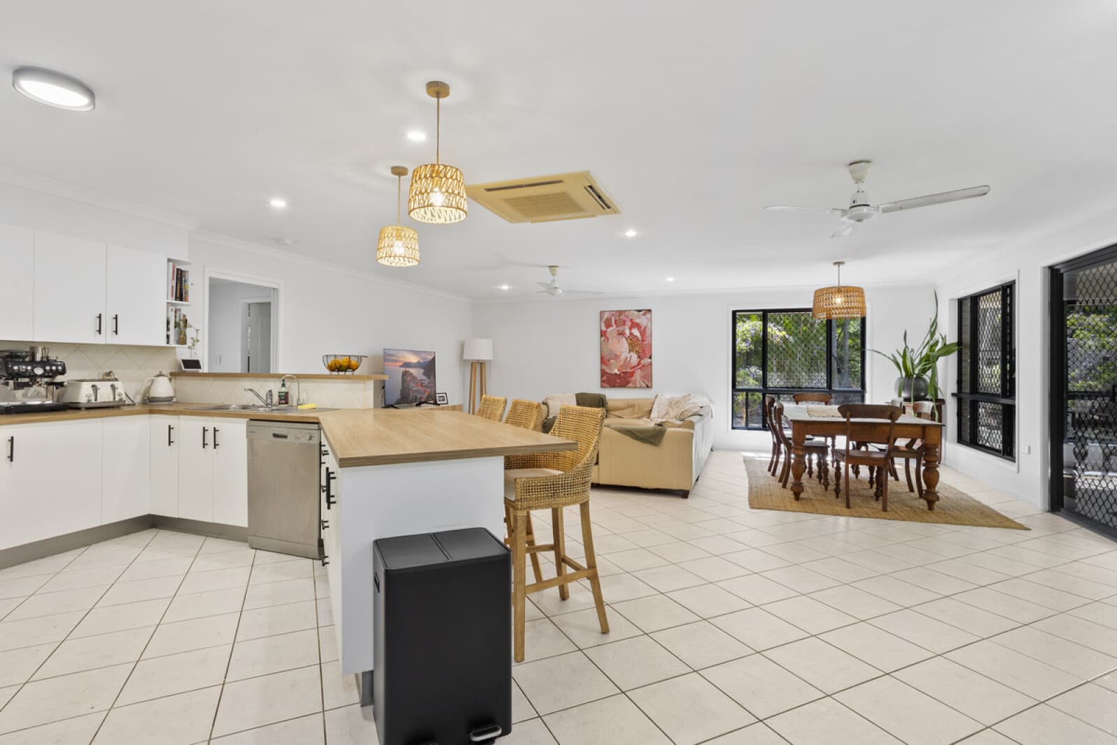 13 Harris Crescent Norman Gardens QLD 4701, Norman Gardens - Thumbnail 6