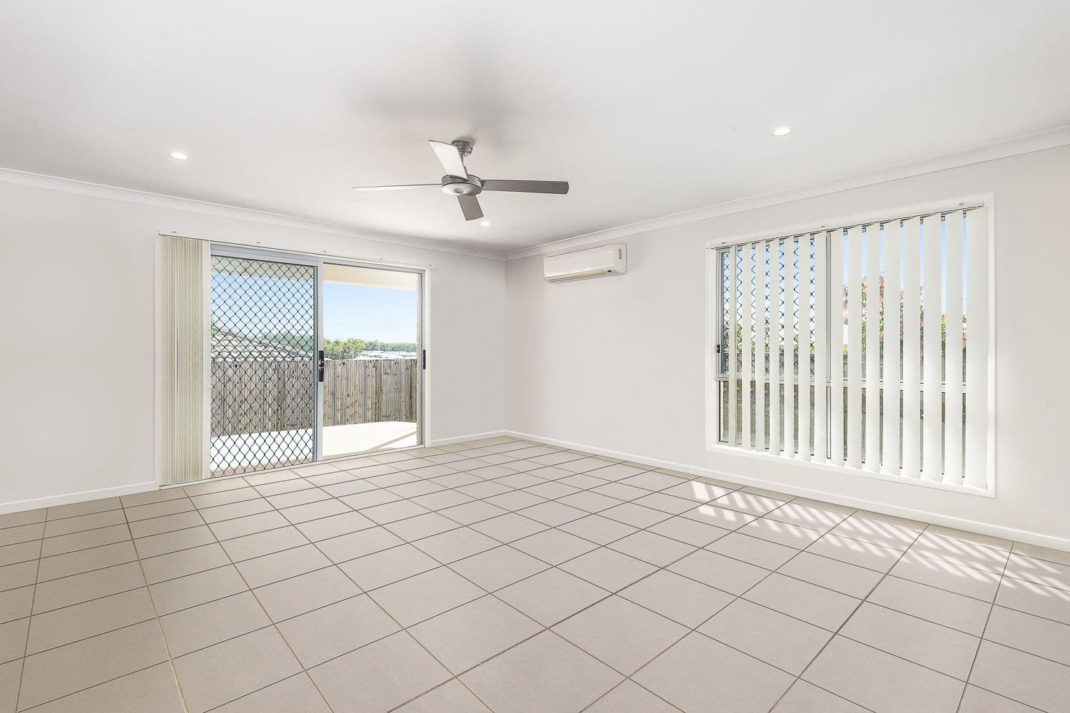 105 East Beaumont Road, Park Ridge, Park Ridge - Thumbnail 2