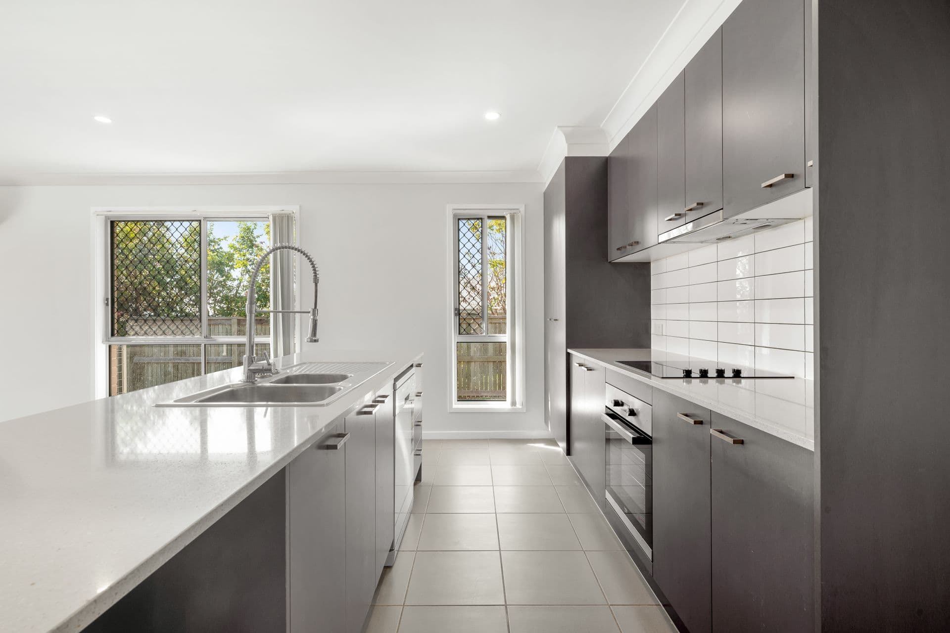 105 East Beaumont Road, Park Ridge, Park Ridge - Thumbnail 3