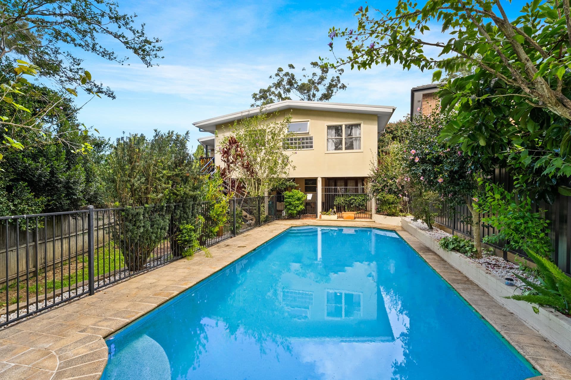 24 Maree Avenue, Terrigal, Terrigal - Thumbnail 2