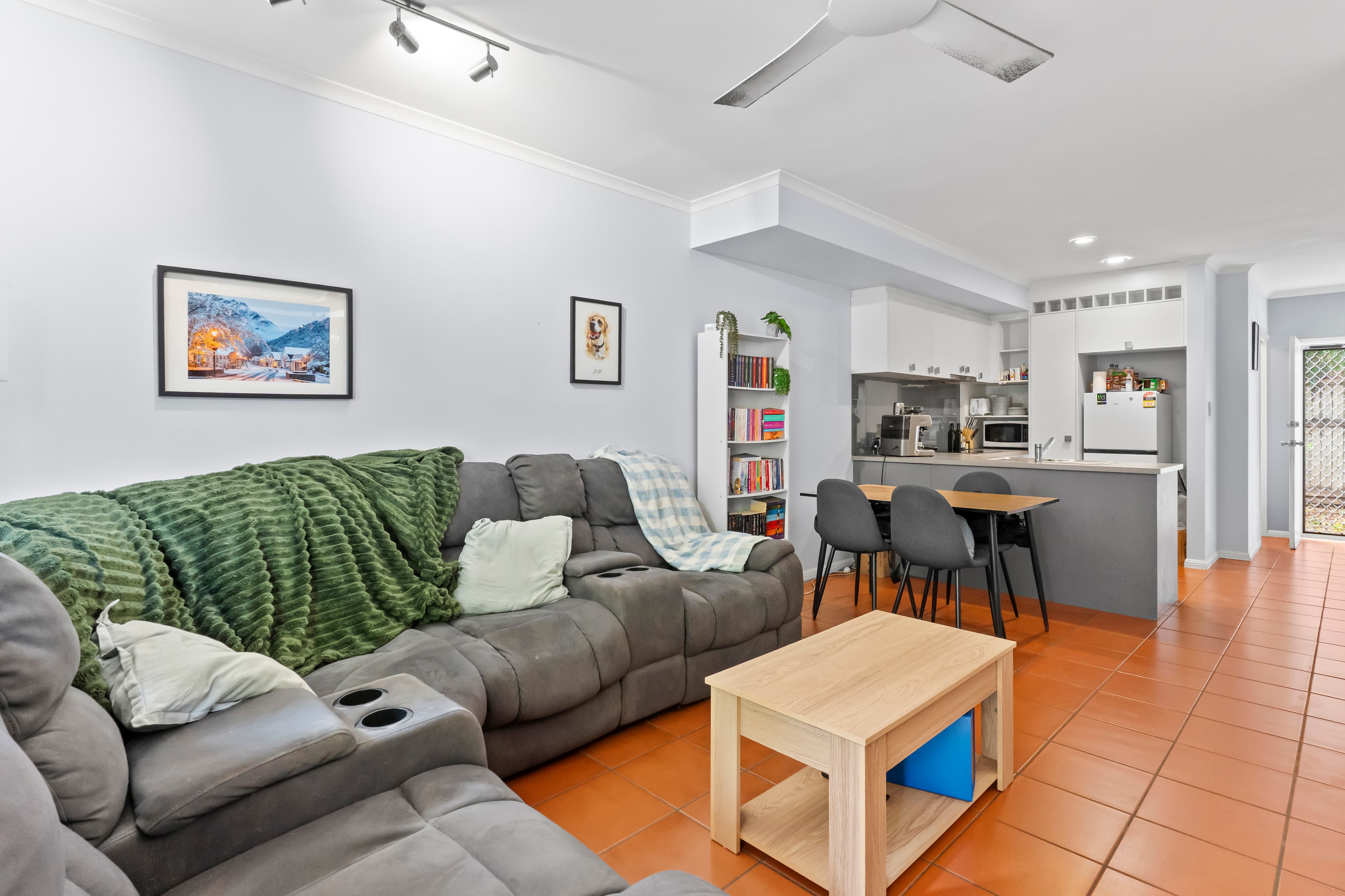 7/6 Tenni Street, Redlynch - Thumbnail 3