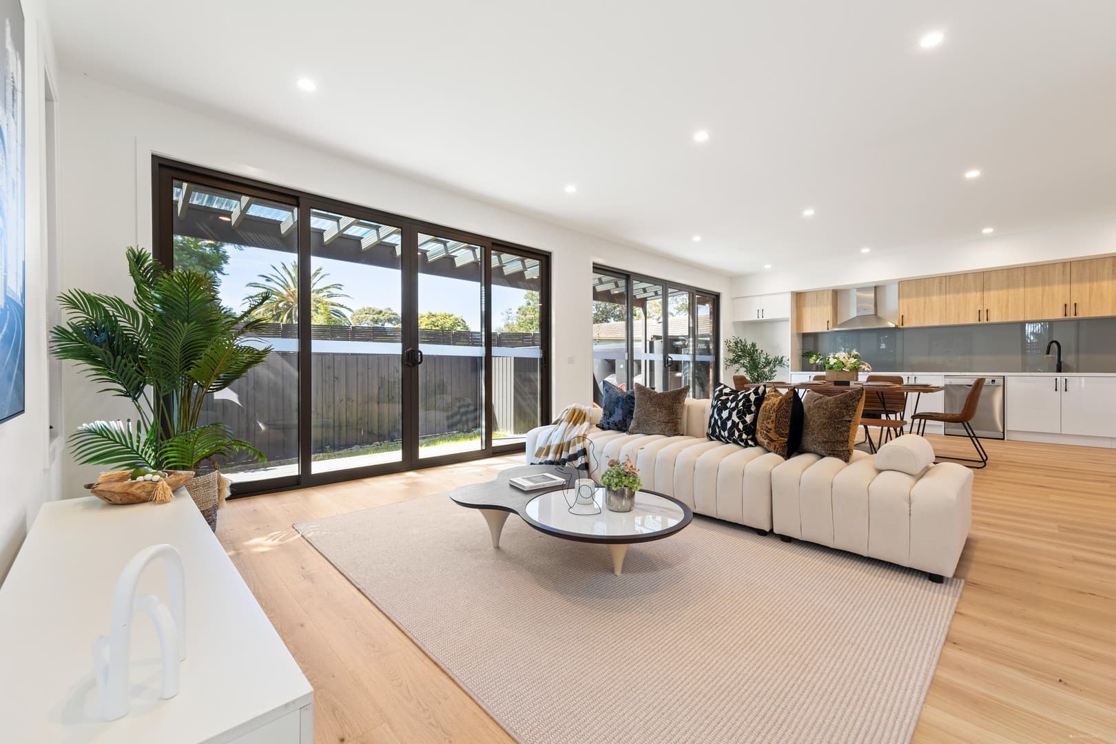 2B Willison Street, Bayswater, VIC 3153, Bayswater - Thumbnail 2
