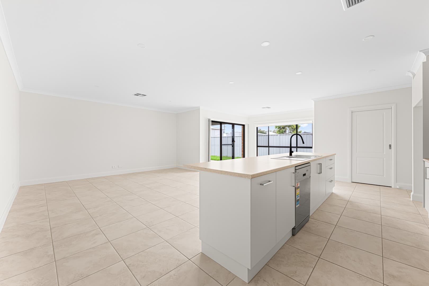 15 Mayne Boulevard, Irymple, VIC 3498, Irymple - Thumbnail 5