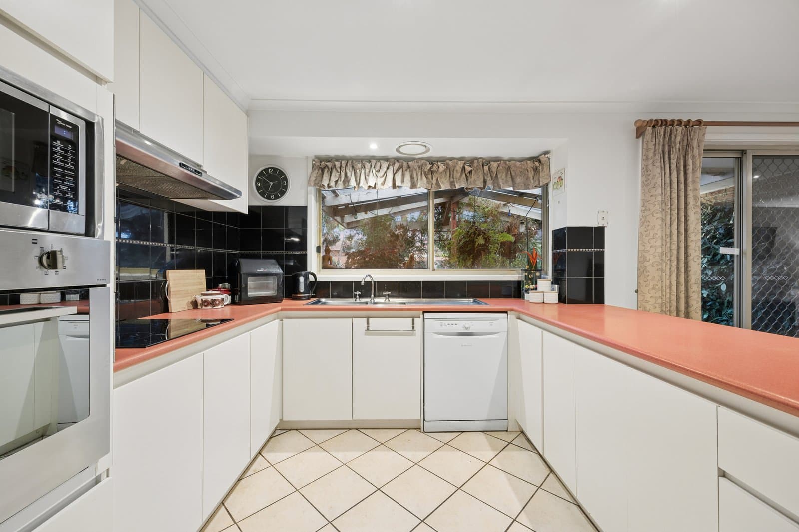 174 Wells Road, Aspendale Gardens, Aspendale Gardens - Thumbnail 4