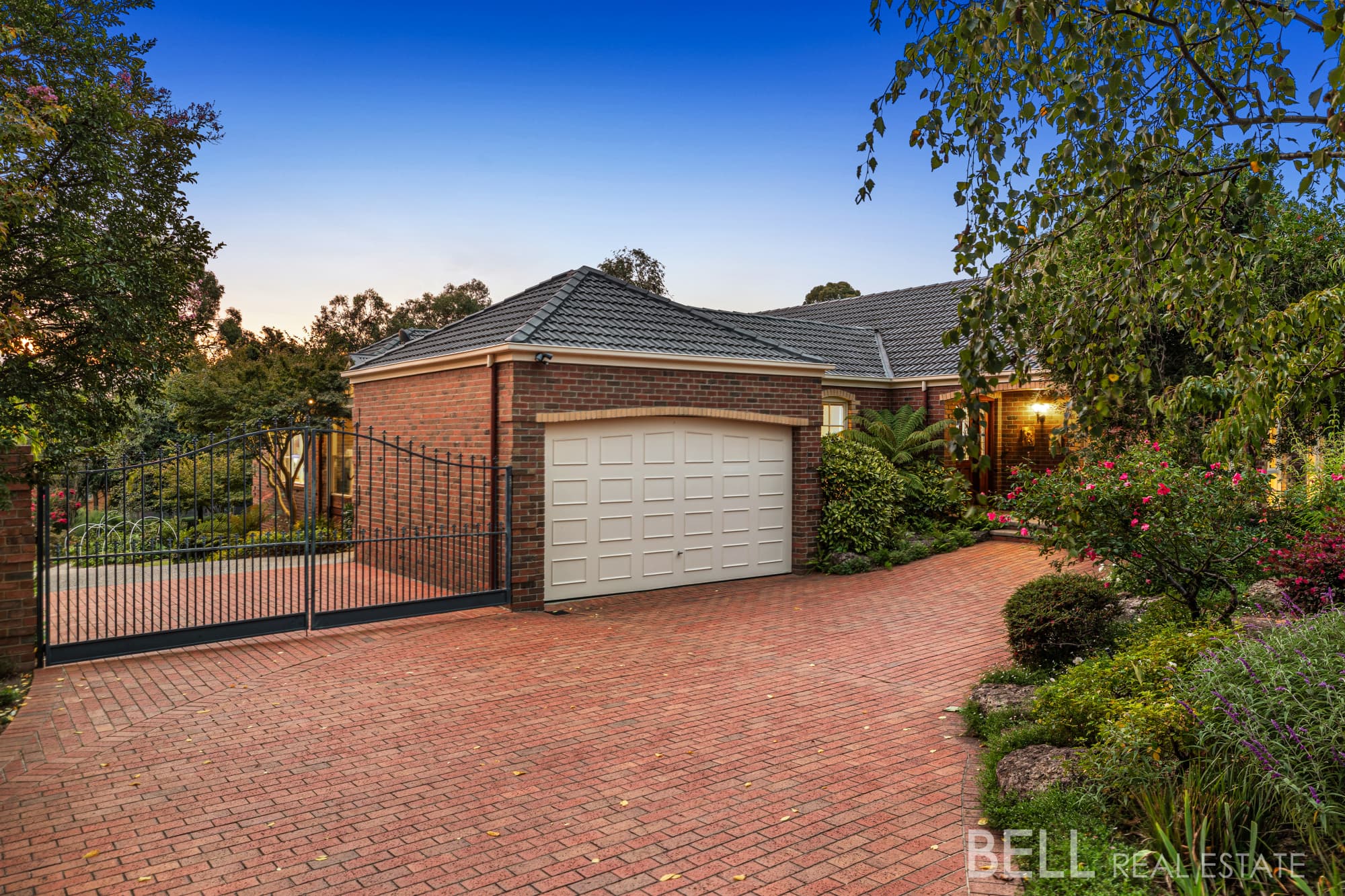 10 Fielden Close, MOOROOLBARK, Mooroolbark - Thumbnail 3