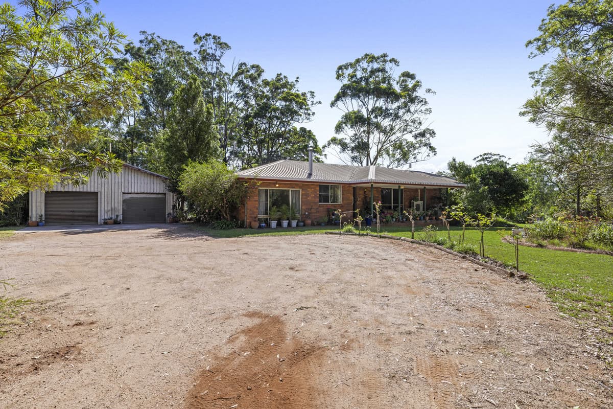 15 Brennan Road, Hampton QLD 4352, Merritts Creek - Image 1