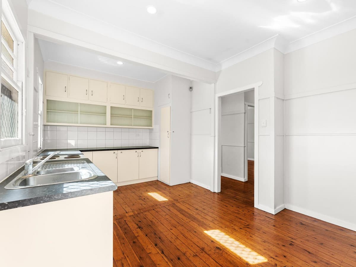 27 Justin Street, Harristown QLD 4350, Harristown - Thumbnail 7
