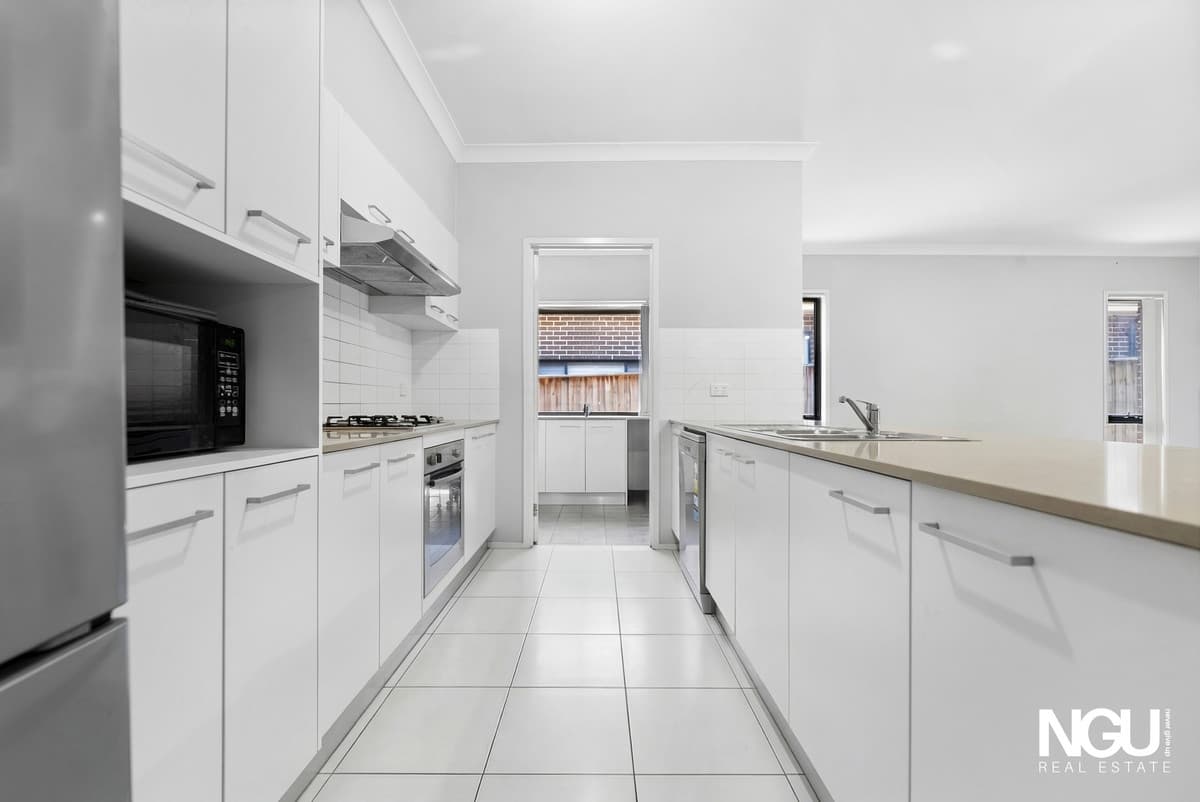 81 Mosaic Avenue, THE PONDS NSW 2769, The Ponds - Thumbnail 6