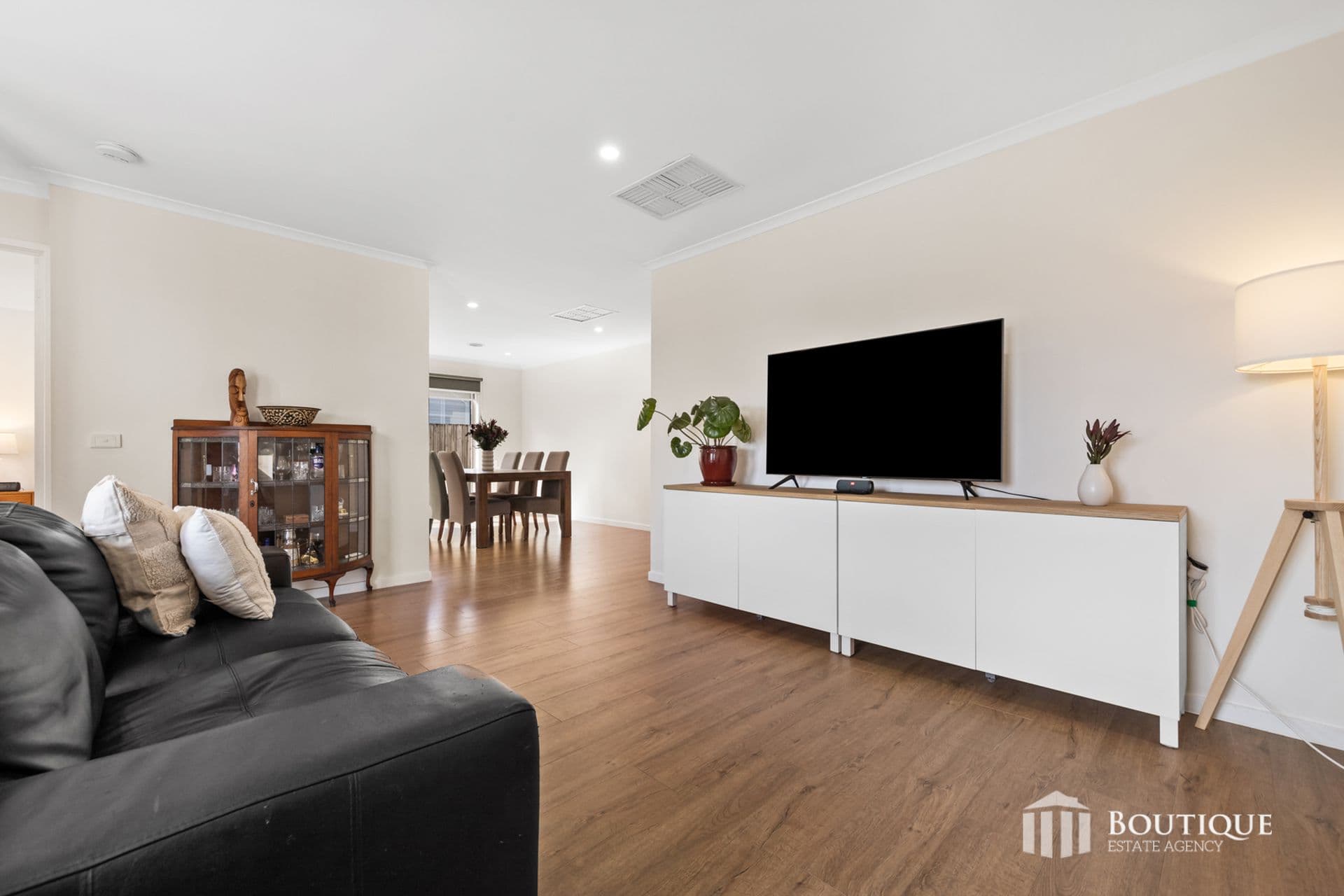63 Langbourne Drive, Narre Warren South, Narre Warren South - Thumbnail 2