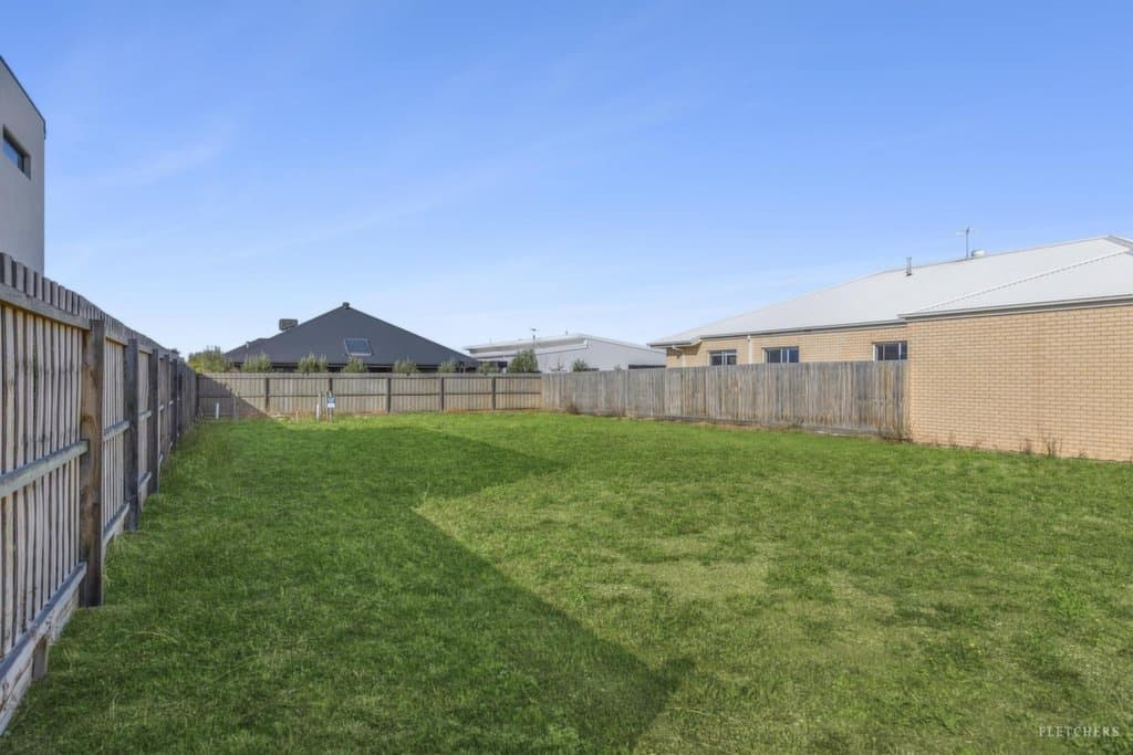 10 Phoenix Street, Ocean Grove - Thumbnail 4