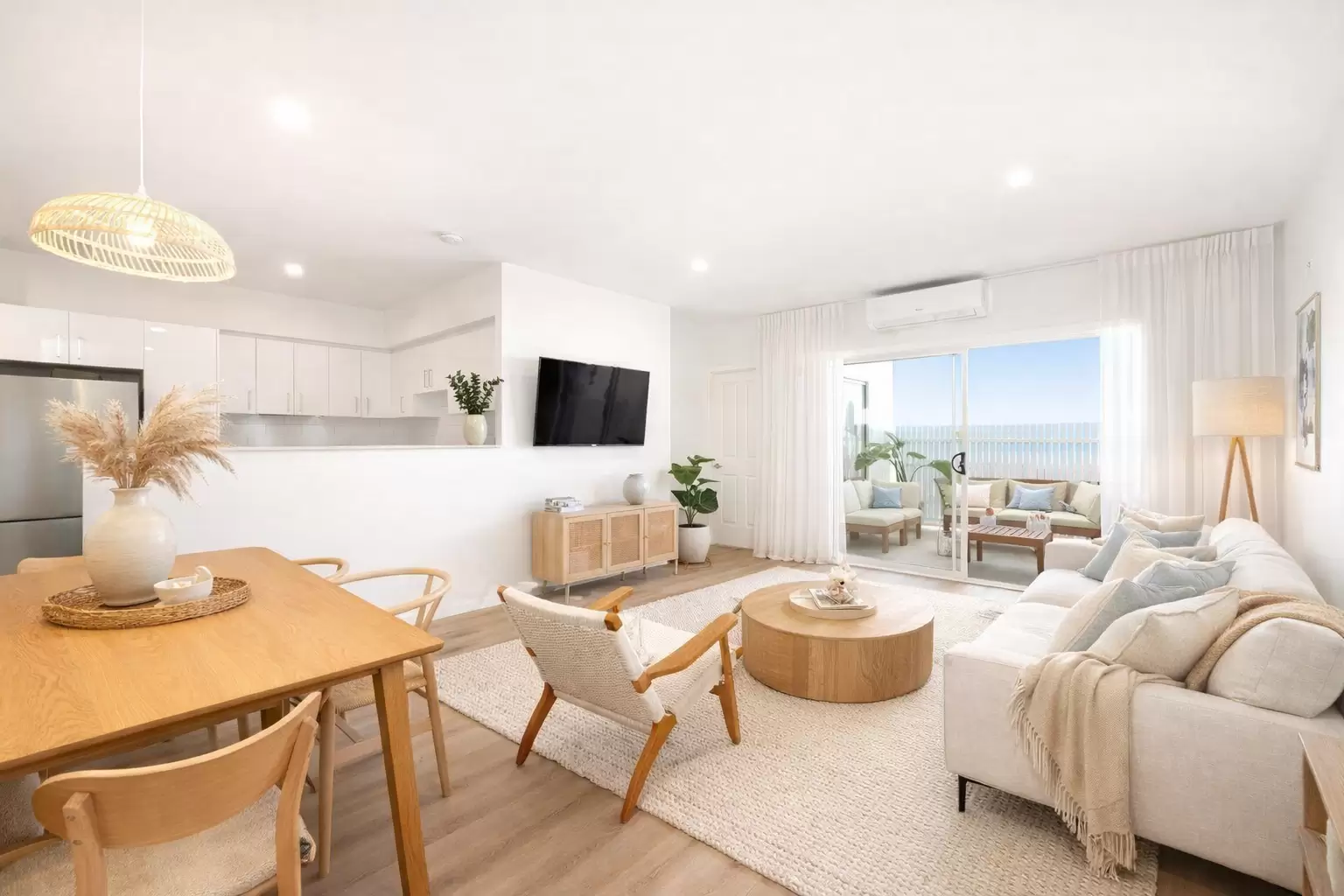 2/66 Kirkland Avenue, Coorparoo, Coorparoo - Thumbnail 2
