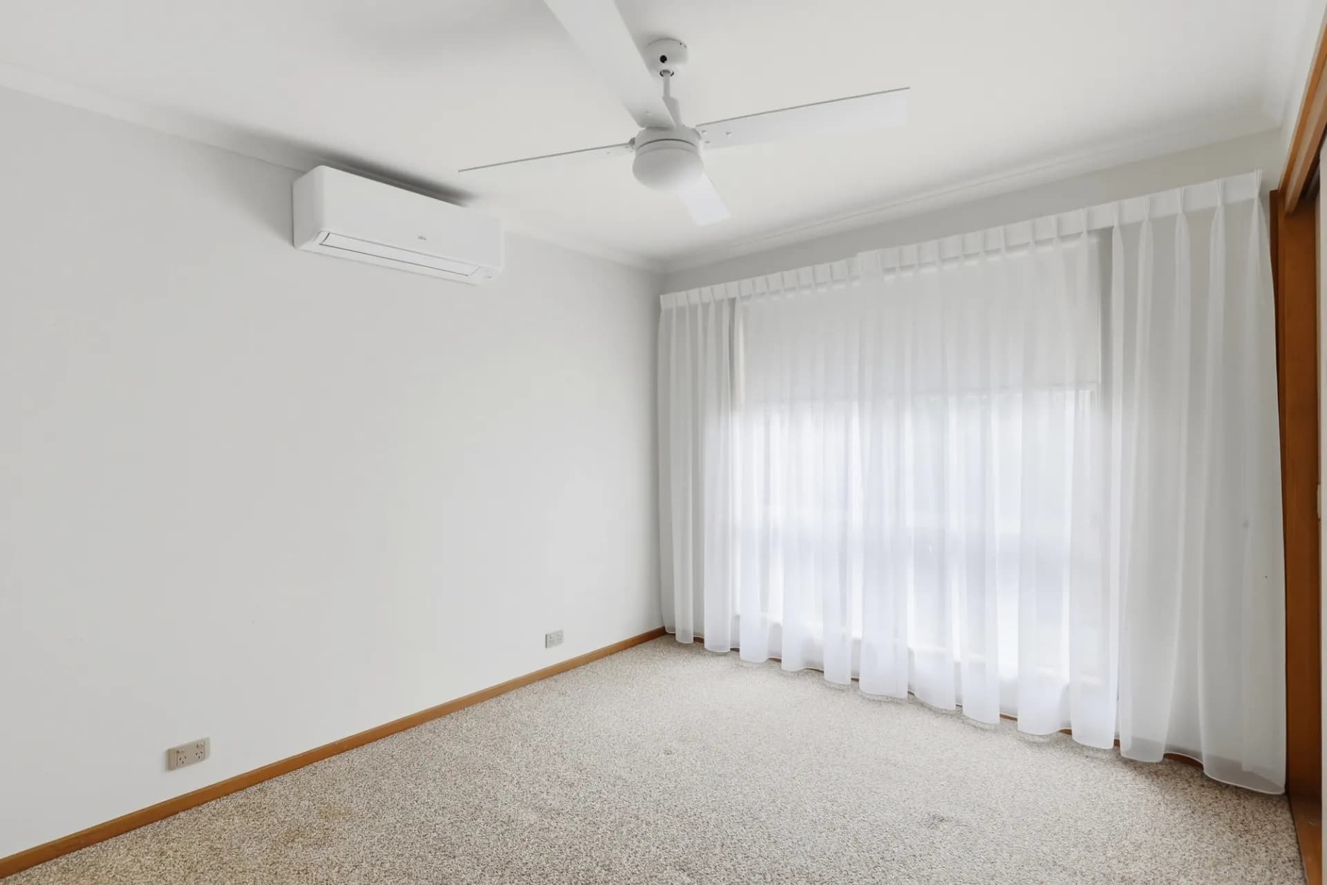 2/8 Simpson  Street, Bacchus Marsh, VIC, Bacchus Marsh - Thumbnail 4