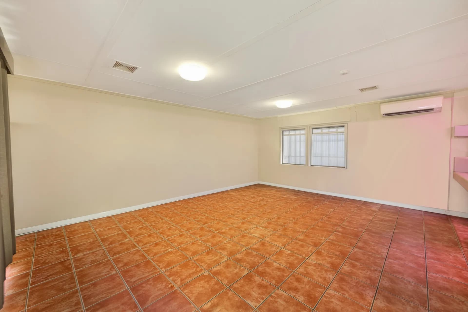 32 Lanark Street, Kirwan, QLD, Kirwan - Thumbnail 2