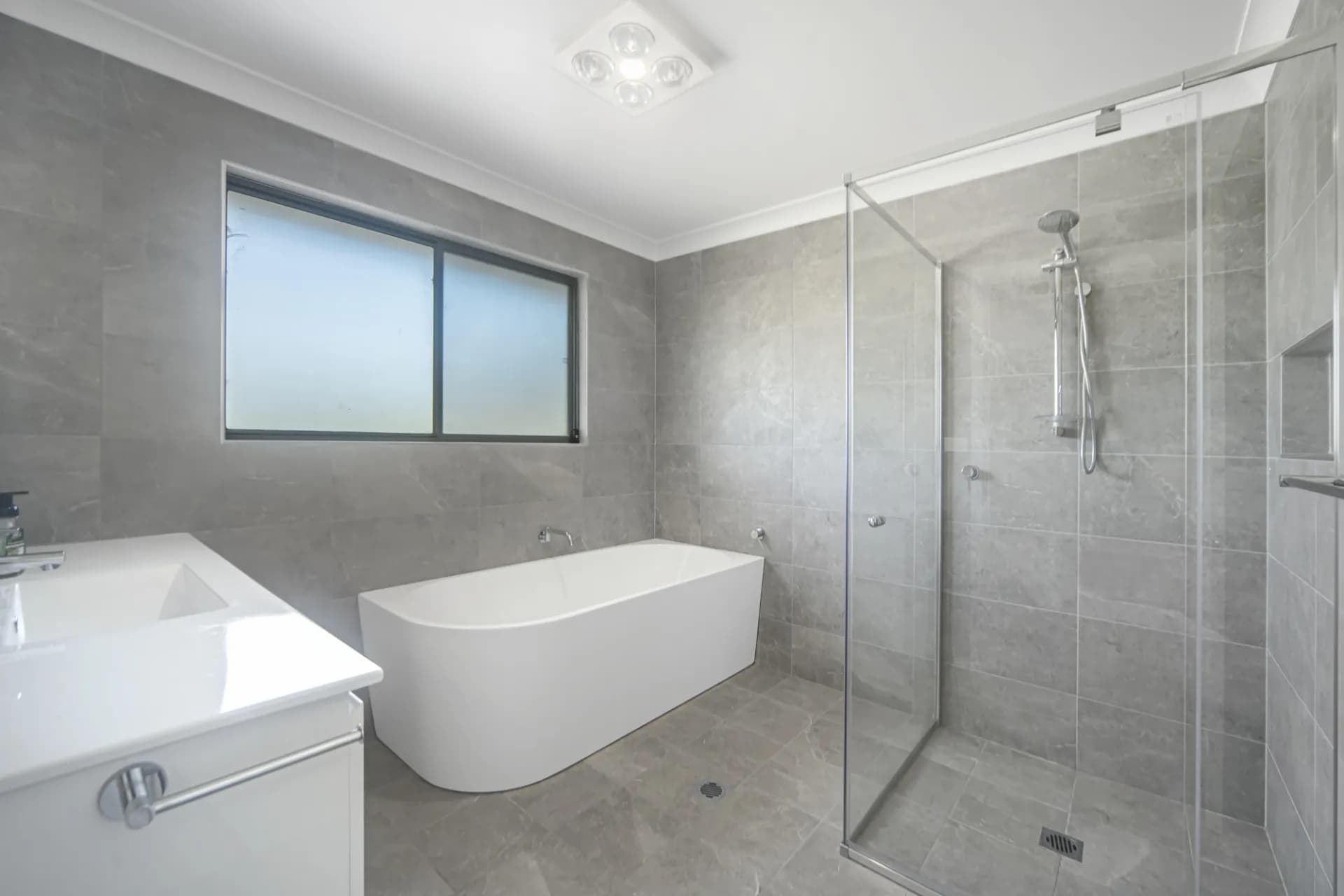 38 Tartarian Crescent, Bomaderry, NSW, Bomaderry - Thumbnail 7