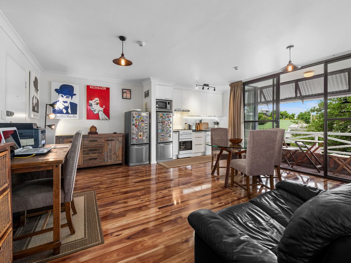 6 / 37 Phillips Street, Spring Hill QLD 4000, Spring Hill - Thumbnail 2