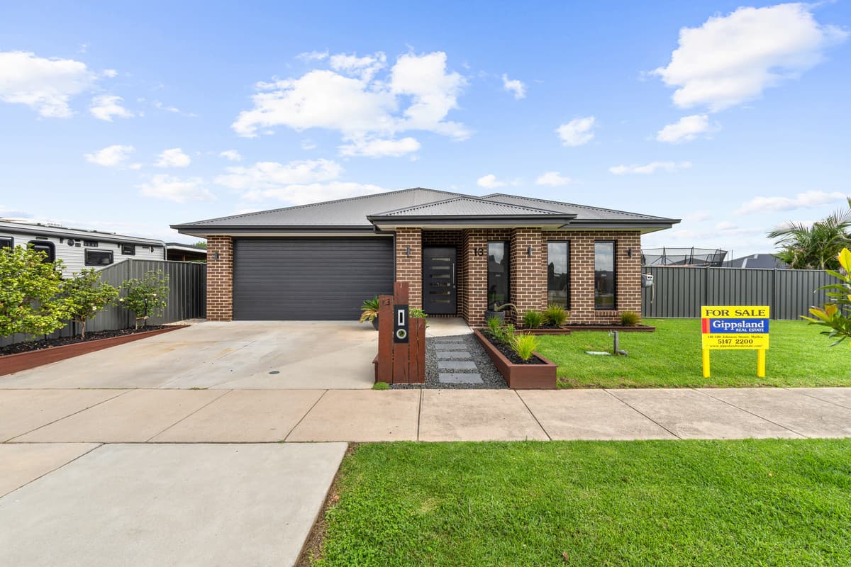 13 Hammond Drive, Maffra,  - Image 1