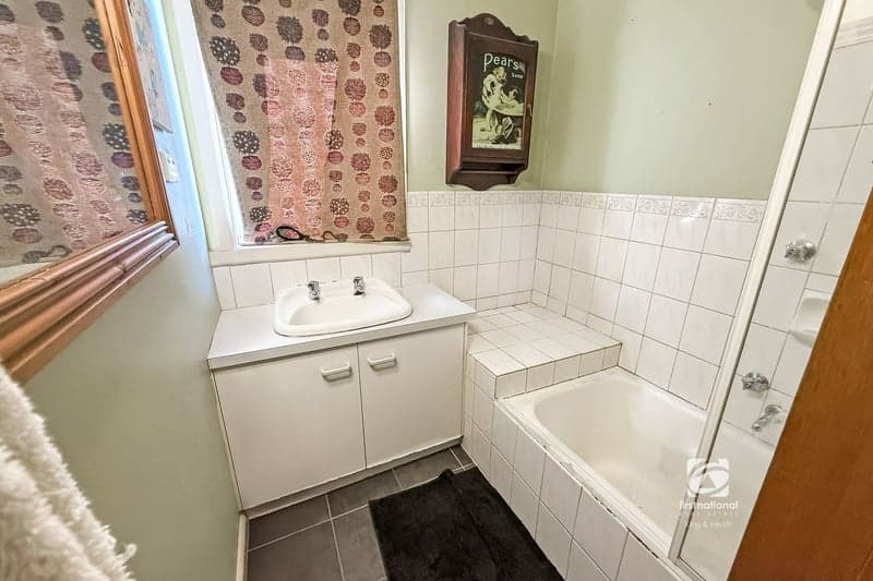 130 Dalmahoy Street, Bairnsdale, VIC 3875, Bairnsdale - Thumbnail 5