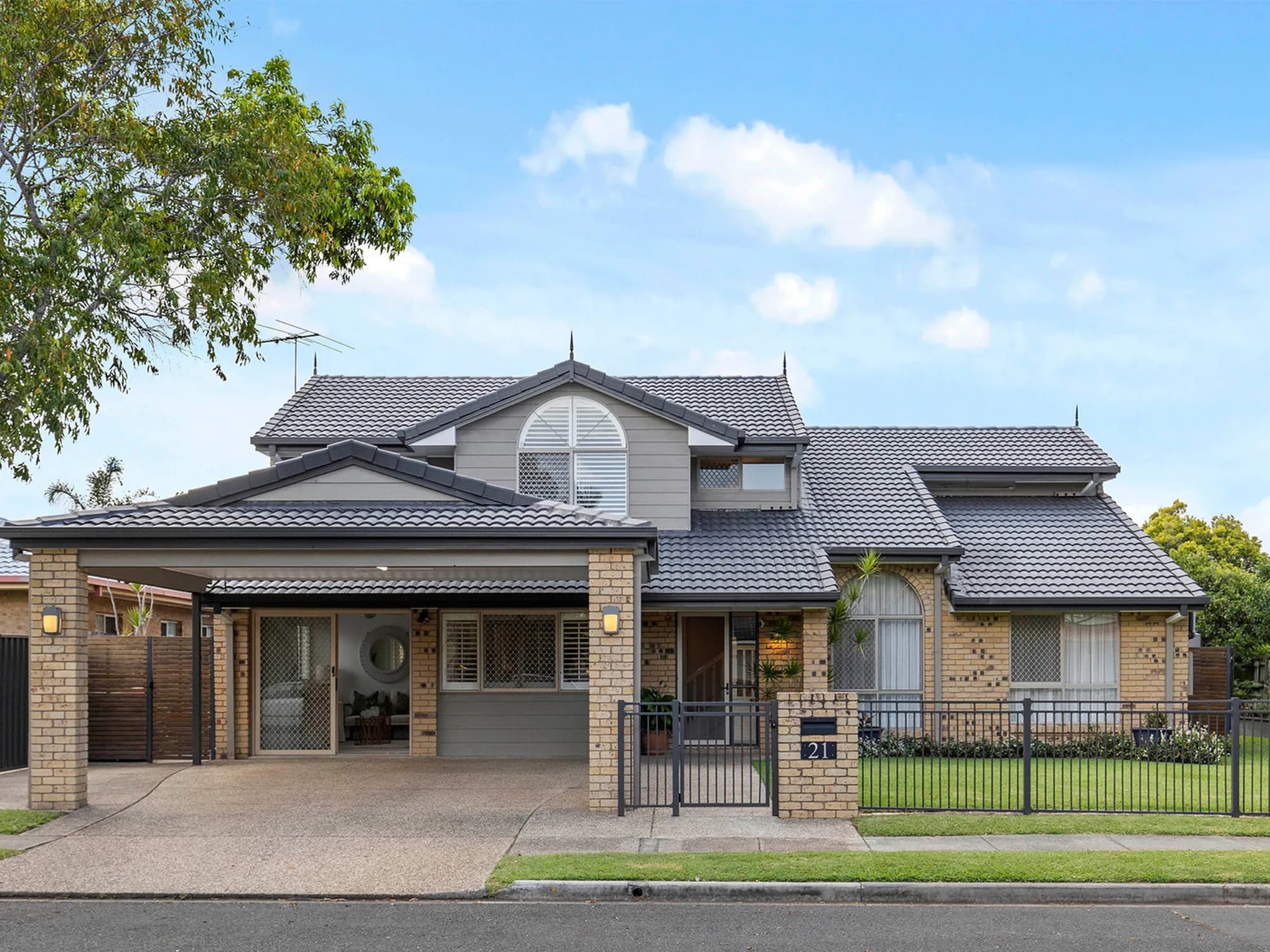 21 Bangalow Street, Bridgeman Downs QLD 4035, Bridgeman Downs - Image 1