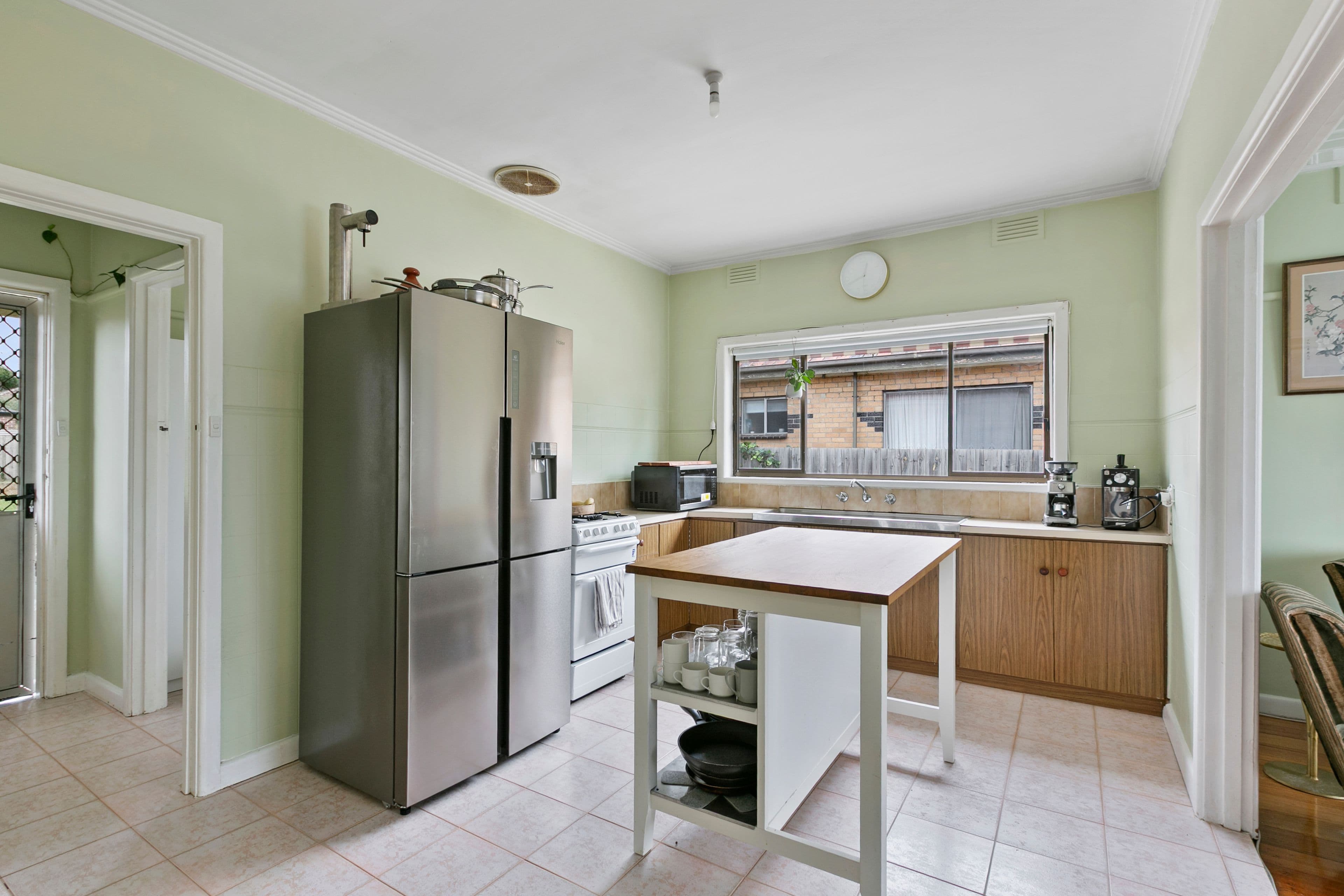 22 Merrilands Road, Reservoir VIC 3073, Reservoir - Thumbnail 6