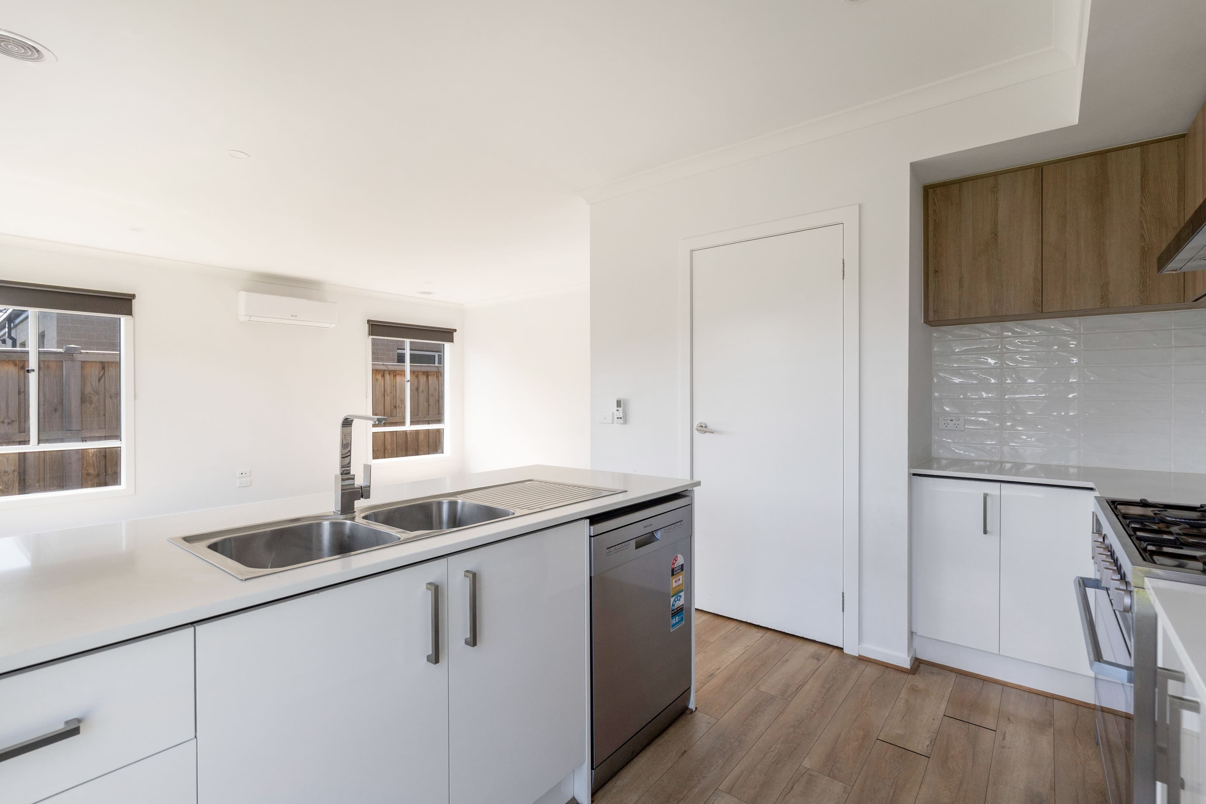 16 Possum Drive, Beveridge VIC 3753, Beveridge - Thumbnail 8
