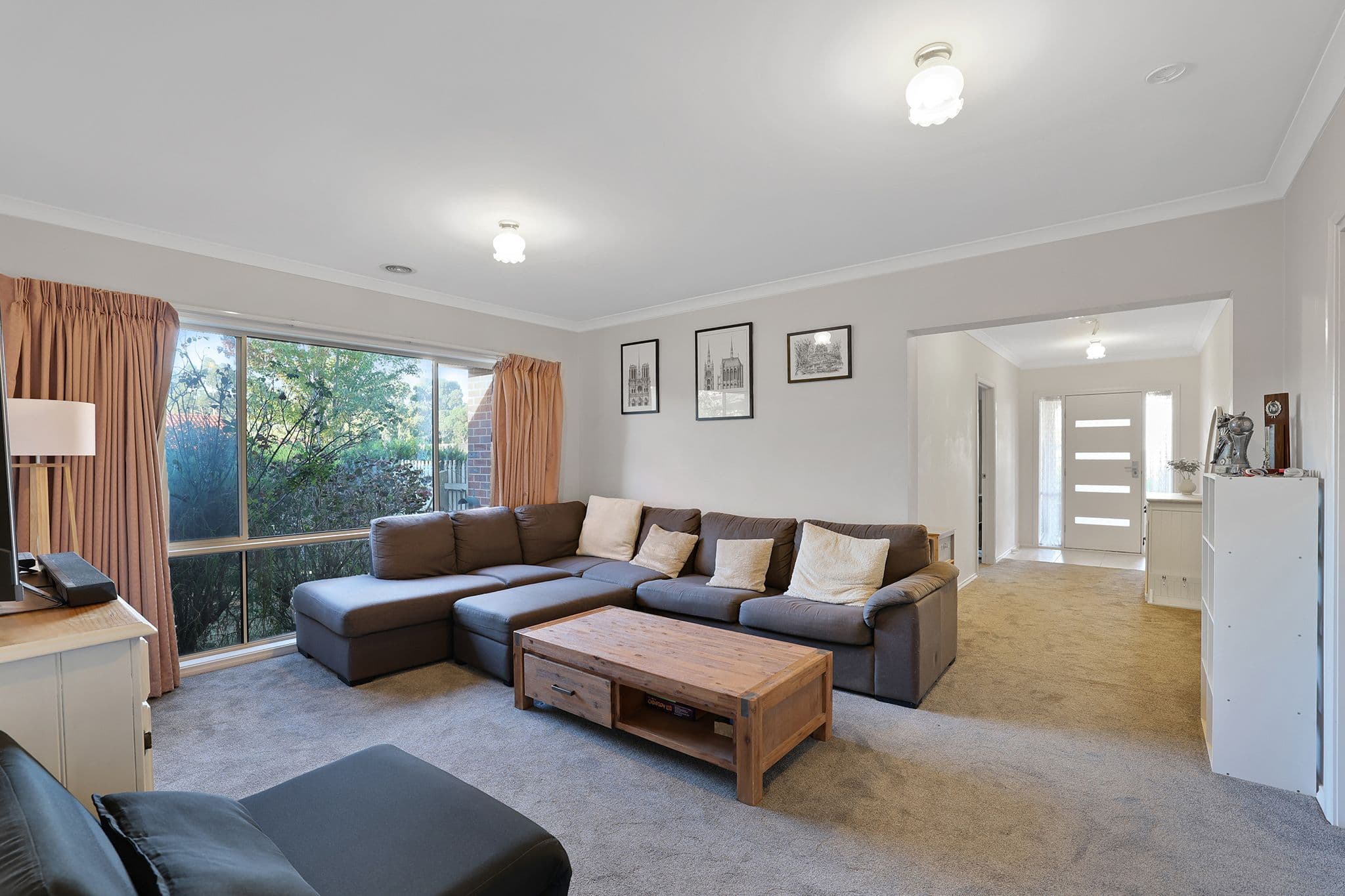 13 Rivendale Crescent, Drouin VIC 3818, Drouin - Thumbnail 2