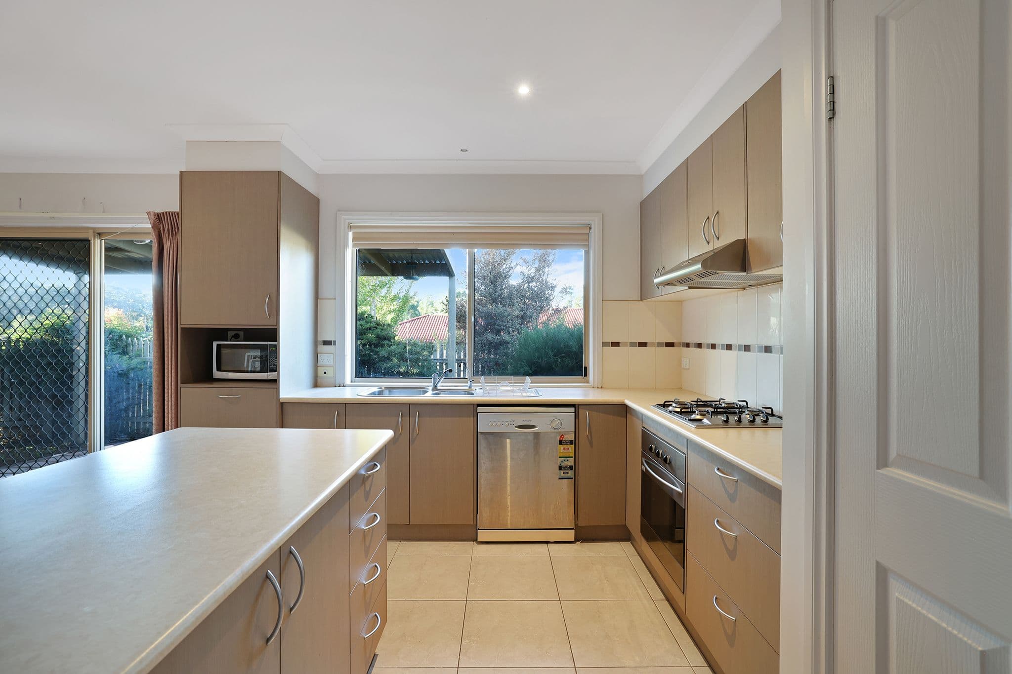 13 Rivendale Crescent, Drouin VIC 3818, Drouin - Thumbnail 4