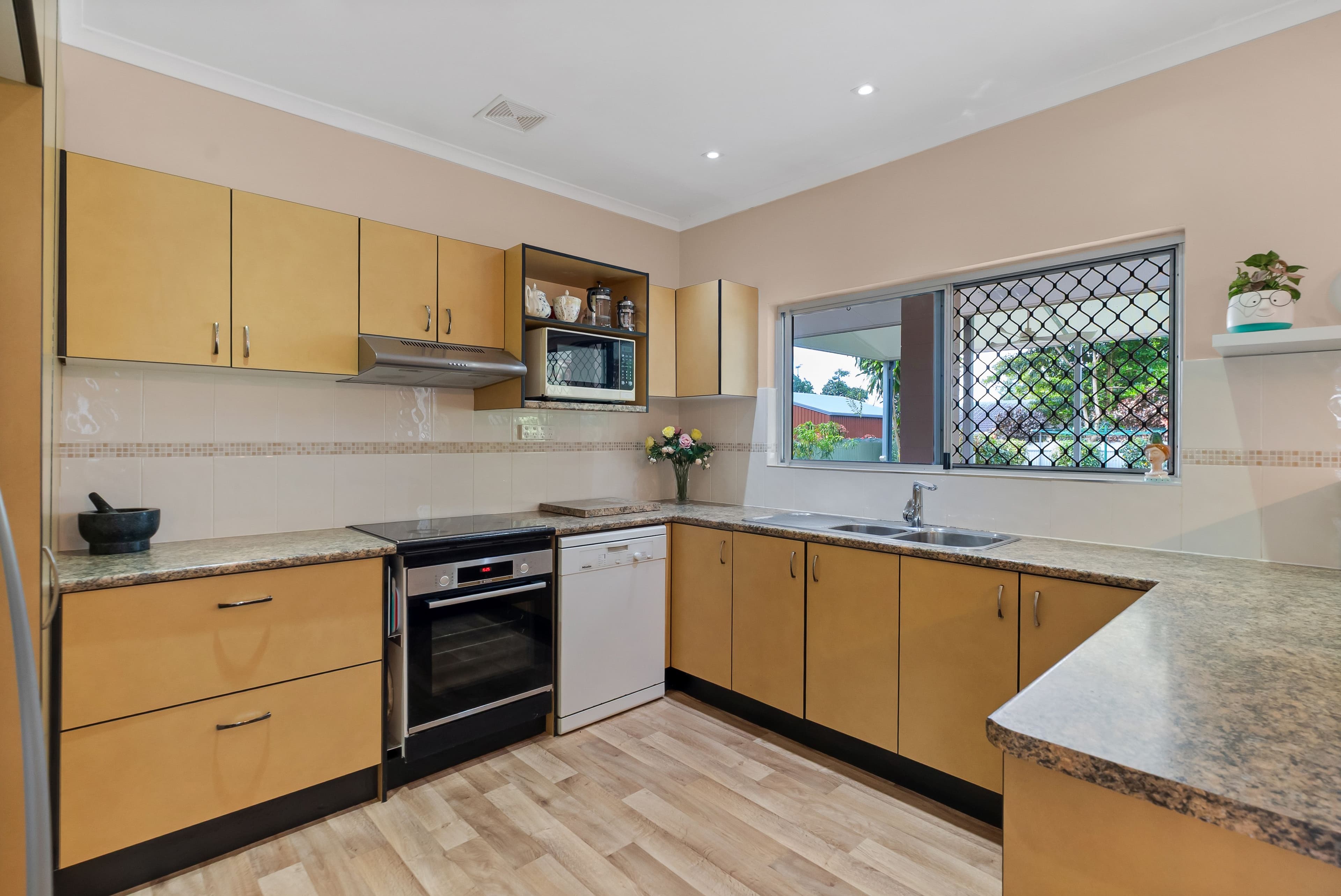 18 Gerard Street, Woree QLD 4868, Woree - Thumbnail 4