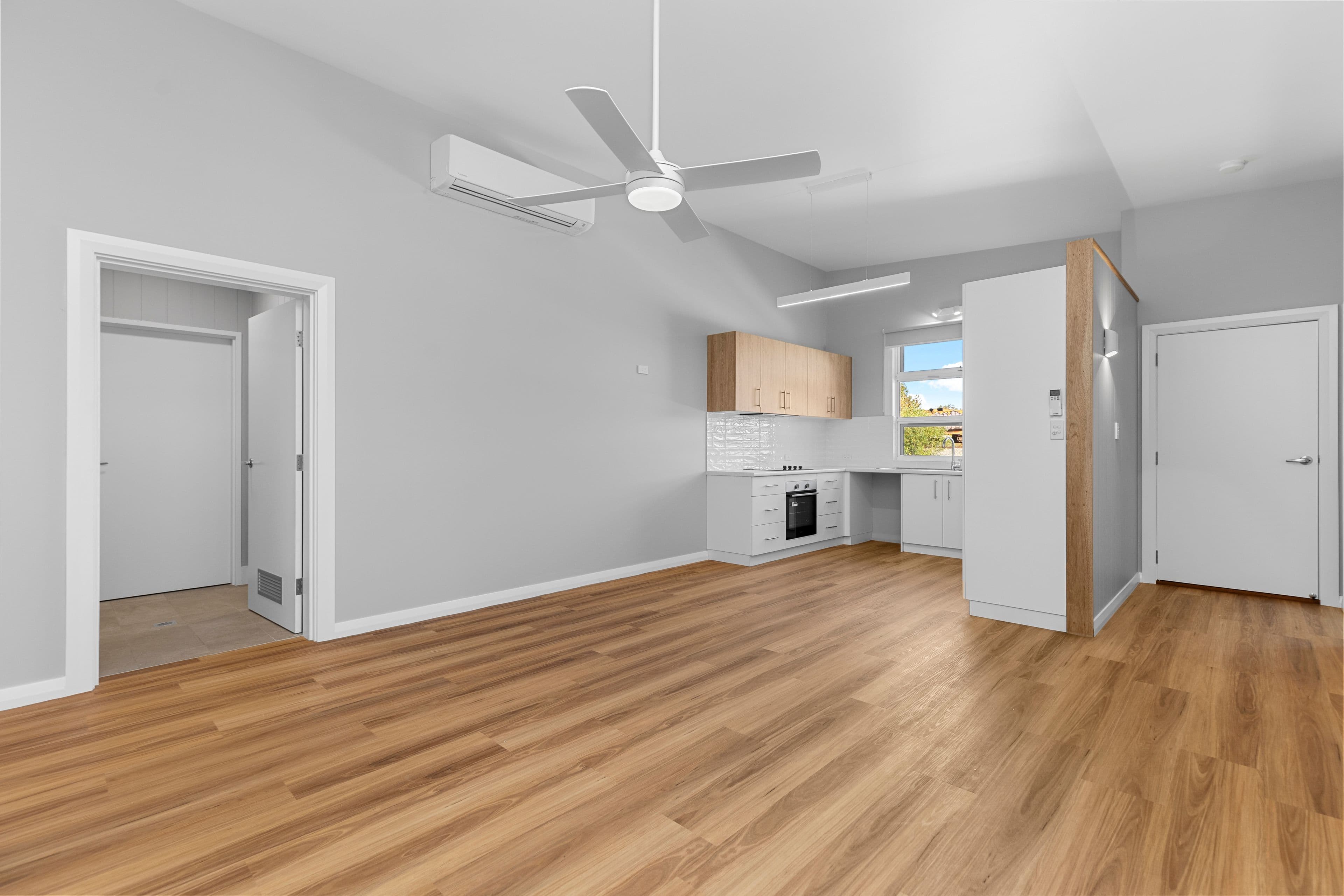 2/52 Main Street, Junee NSW 2663, Junee - Thumbnail 3