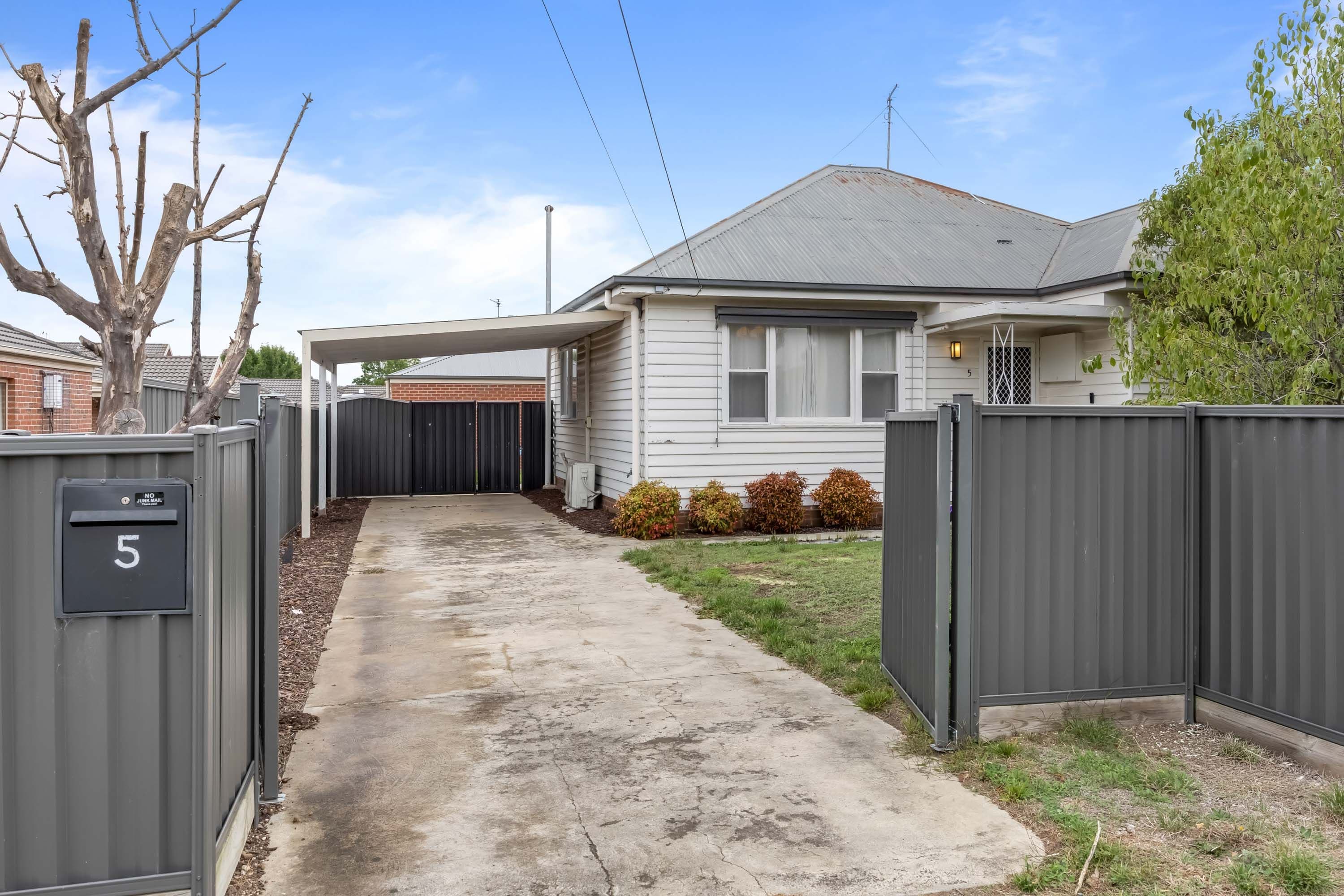 5 Alfred Street, Sebastopol VIC 3356, Sebastopol - Thumbnail 2