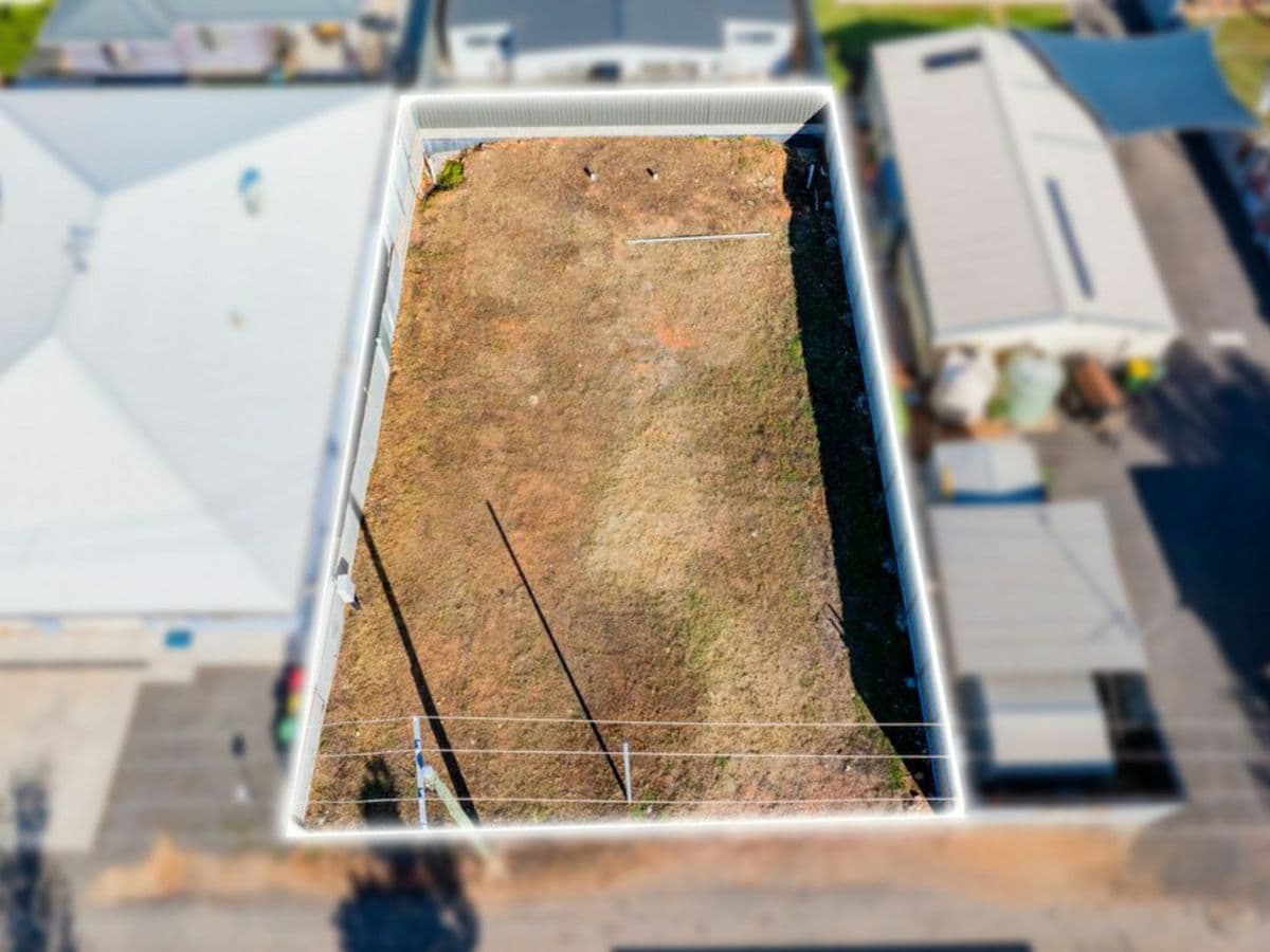 15 St Peters Lane, LEETON, Leeton - Thumbnail 3