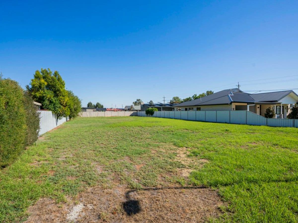 15 McCaughey Place, YANCO, Yanco - Thumbnail 3