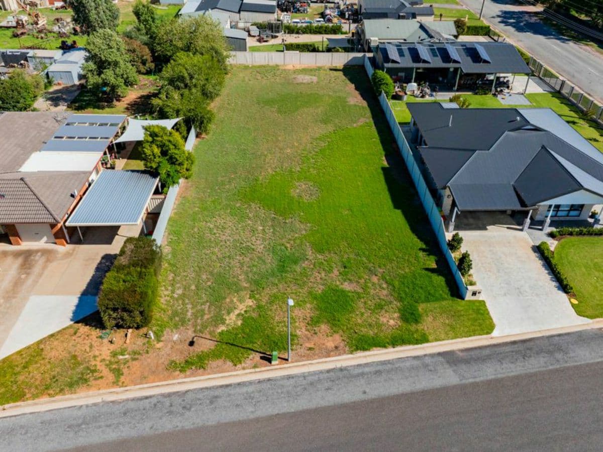 15 McCaughey Place, YANCO, Yanco - Thumbnail 6