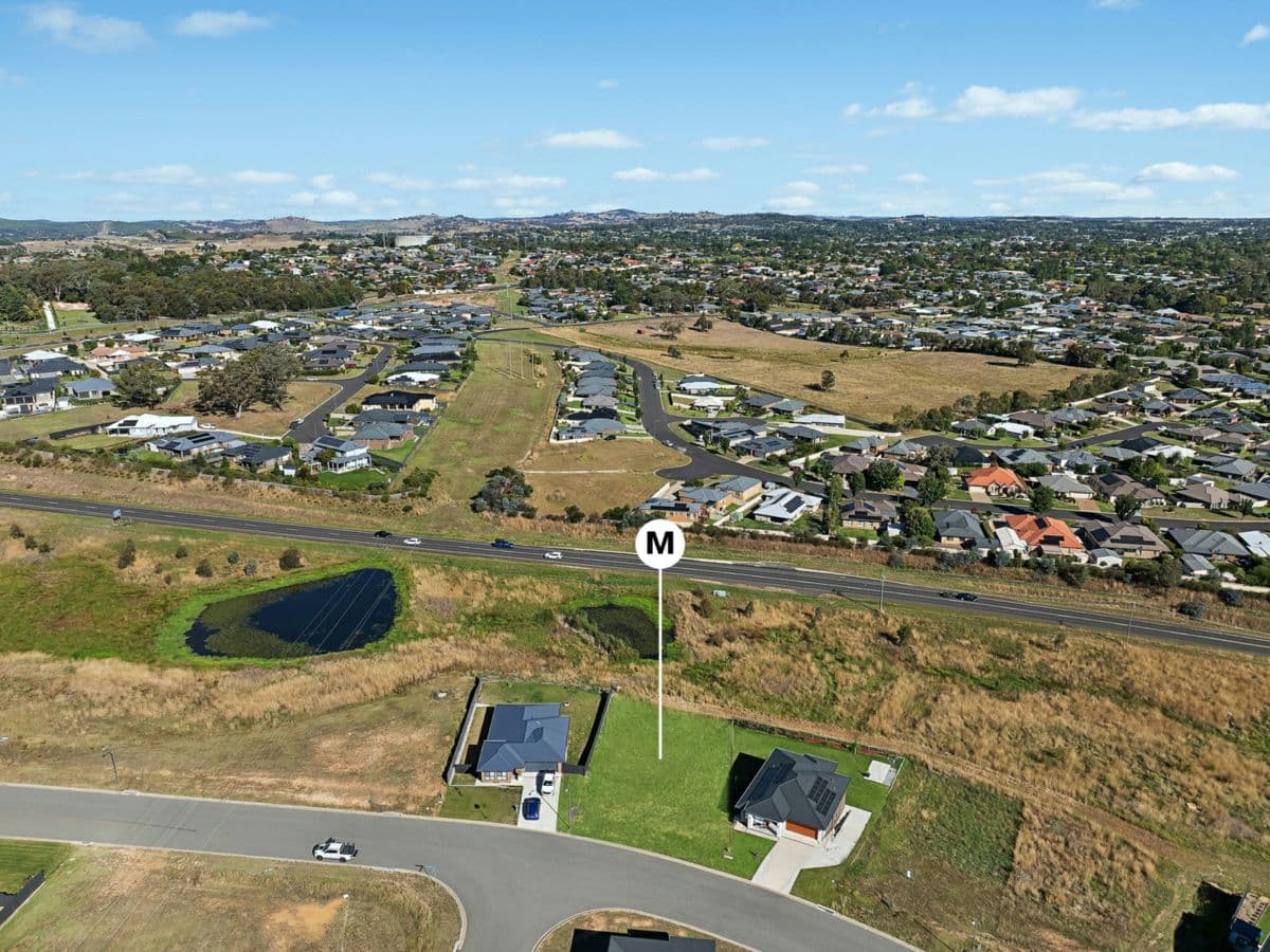 75 Stevenson Way, ORANGE, Orange - Thumbnail 4