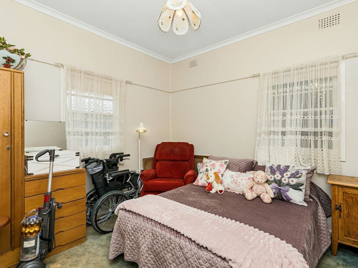 220 Austral Street, TEMORA, Temora - Thumbnail 8