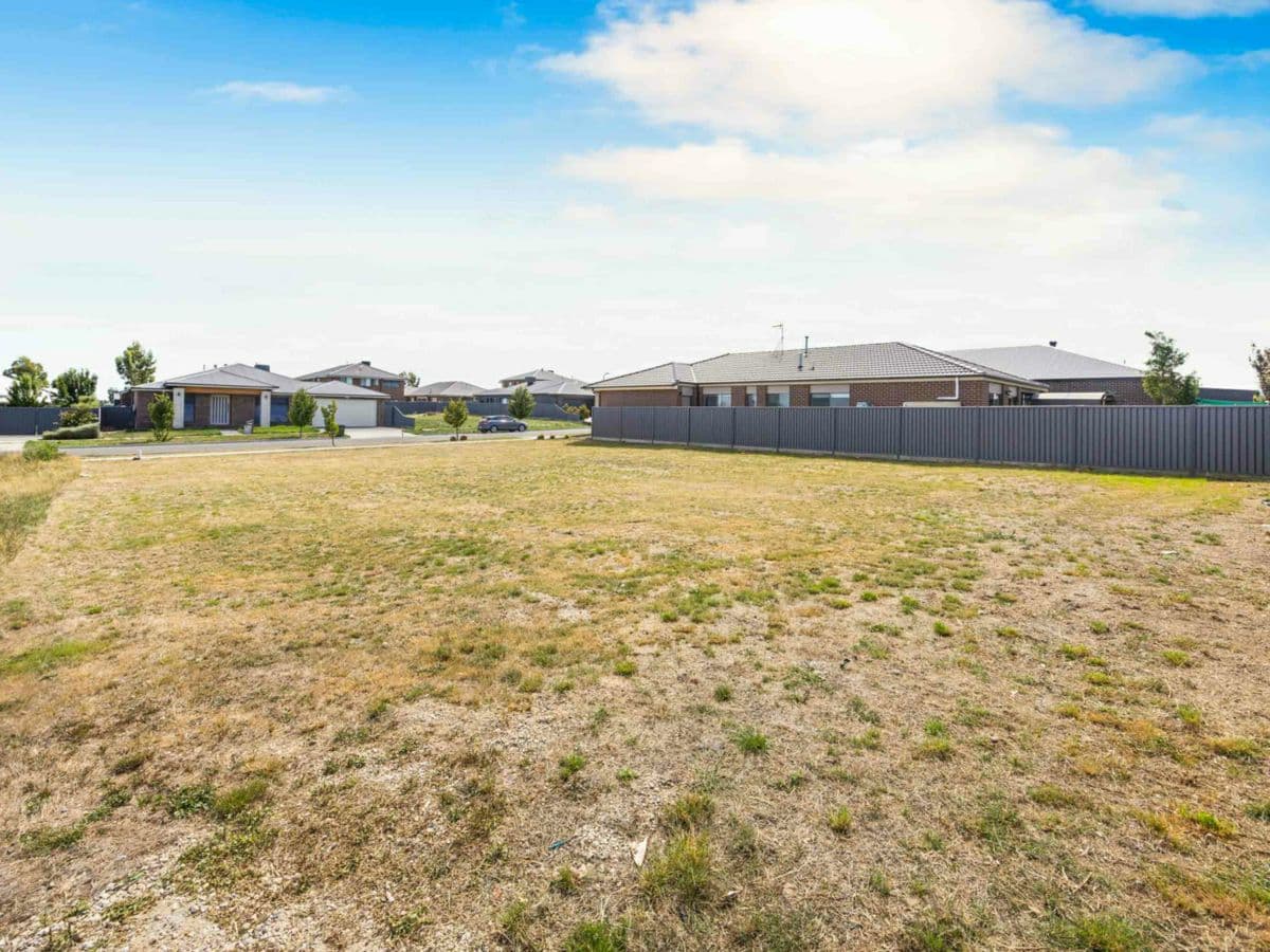 13 Mayo Street, ALFREDTON, Alfredton - Thumbnail 2